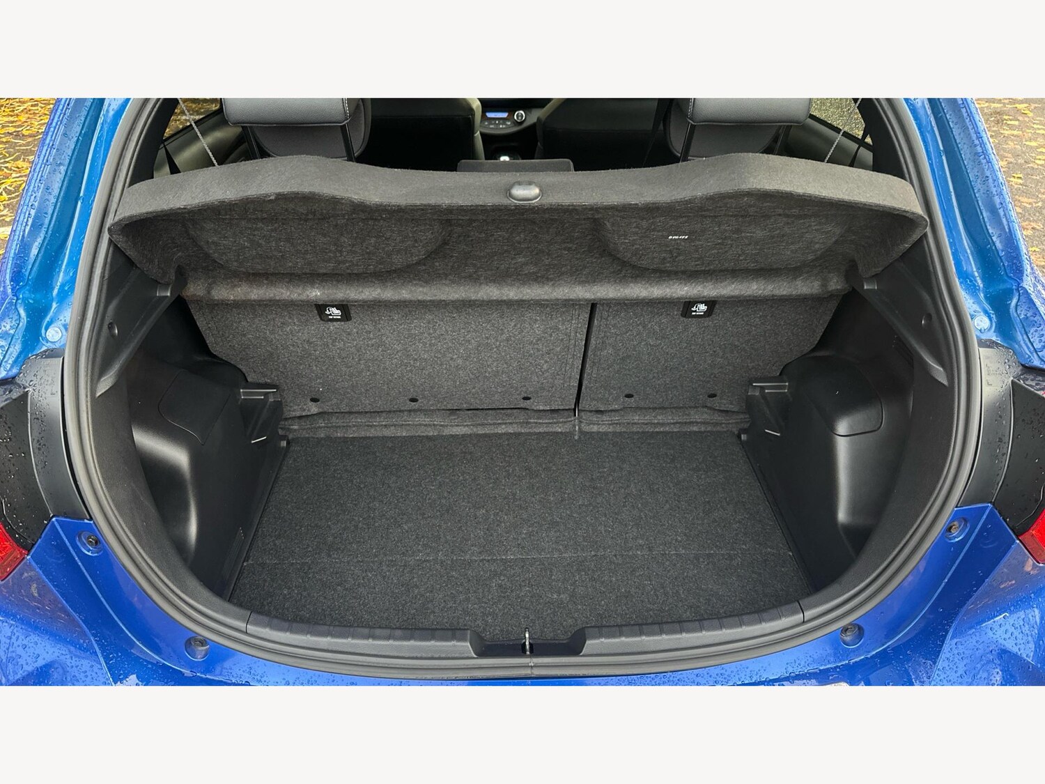 Used Toyota Yaris 2019 for sale - 76549610: Photo 16