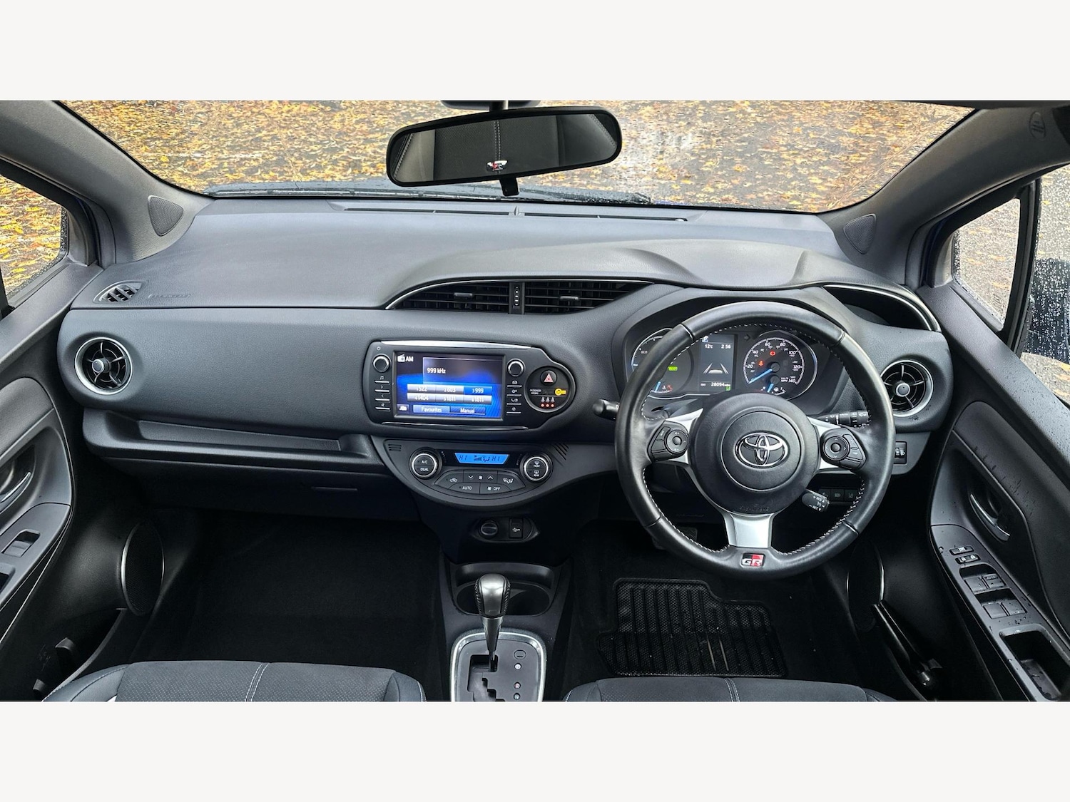 Used Toyota Yaris 2019 for sale - 76549610: Photo 7