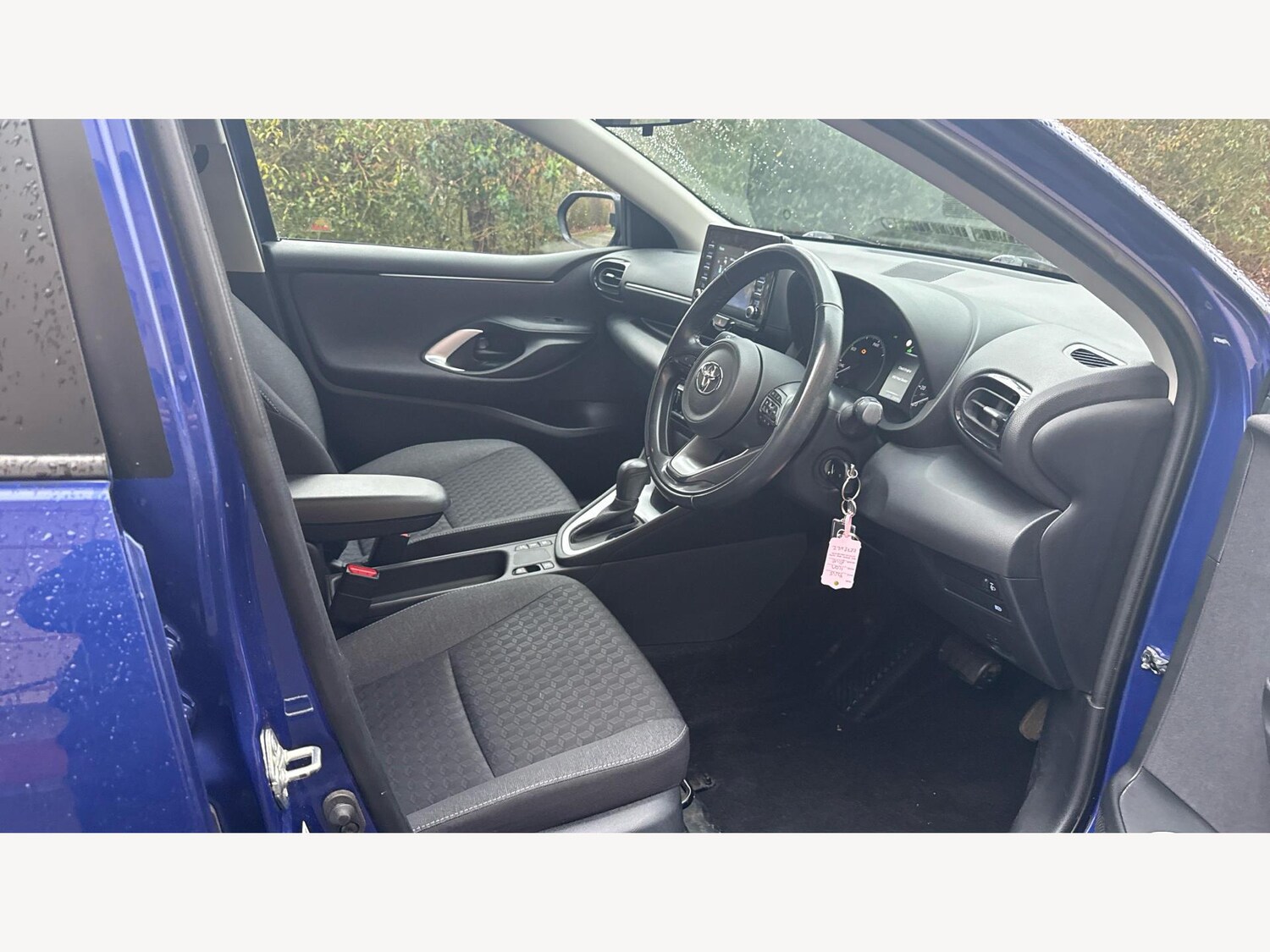 Used Toyota Yaris 2022 for sale - 77203996: Photo 13