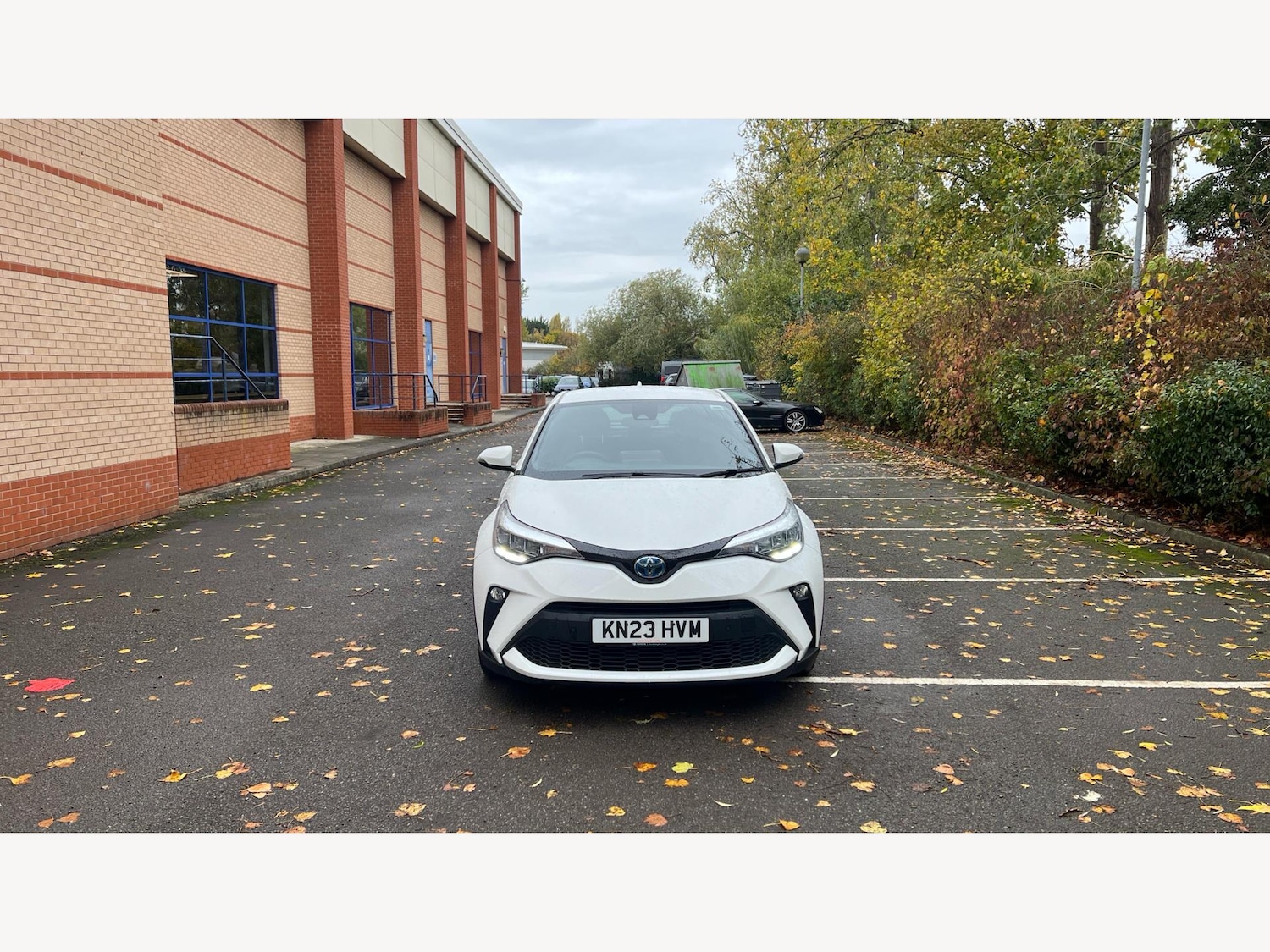 Used Toyota C-HR 2023 for sale - 76360560: Photo 17