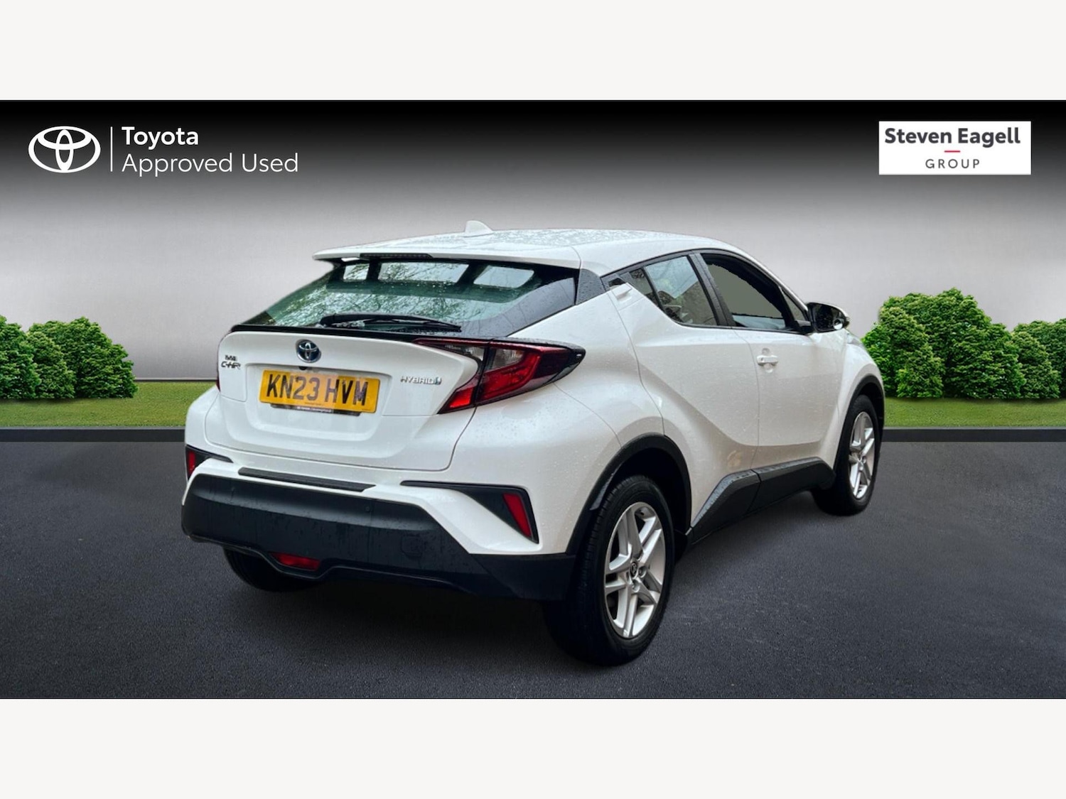 Used Toyota C-HR 2023 for sale - 76360560: Photo 2