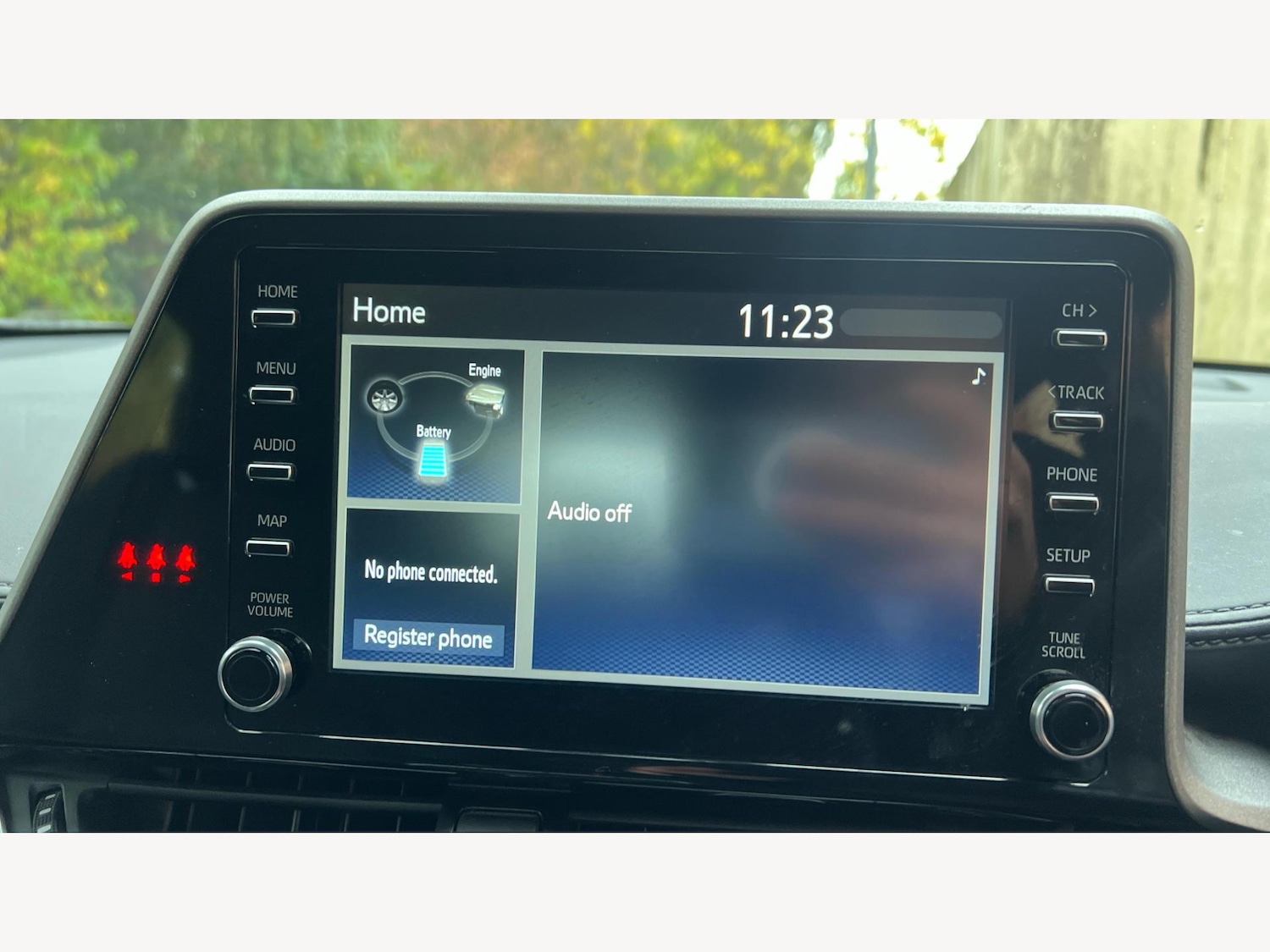 Used Toyota C-HR 2023 for sale - 76360560: Photo 9