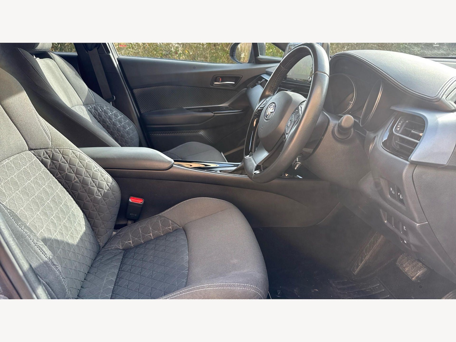 Used Toyota C-HR 2022 for sale - 77799449: Photo 13