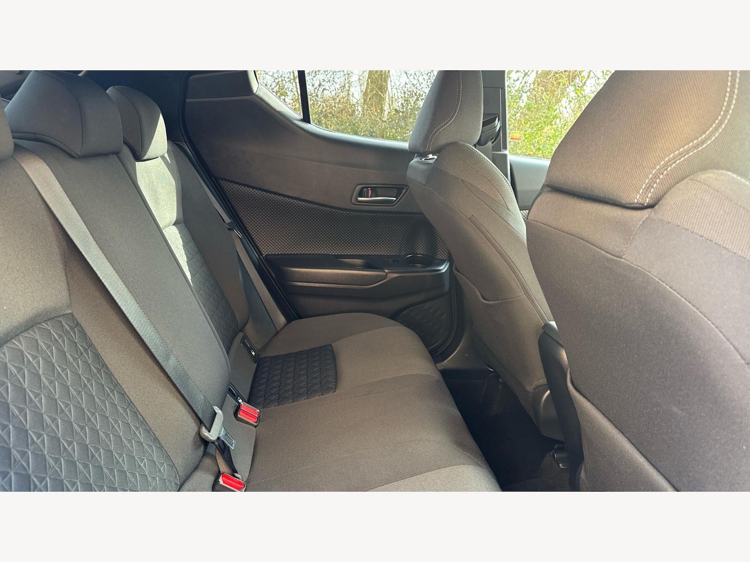 Used Toyota C-HR 2022 for sale - 77799449: Photo 14