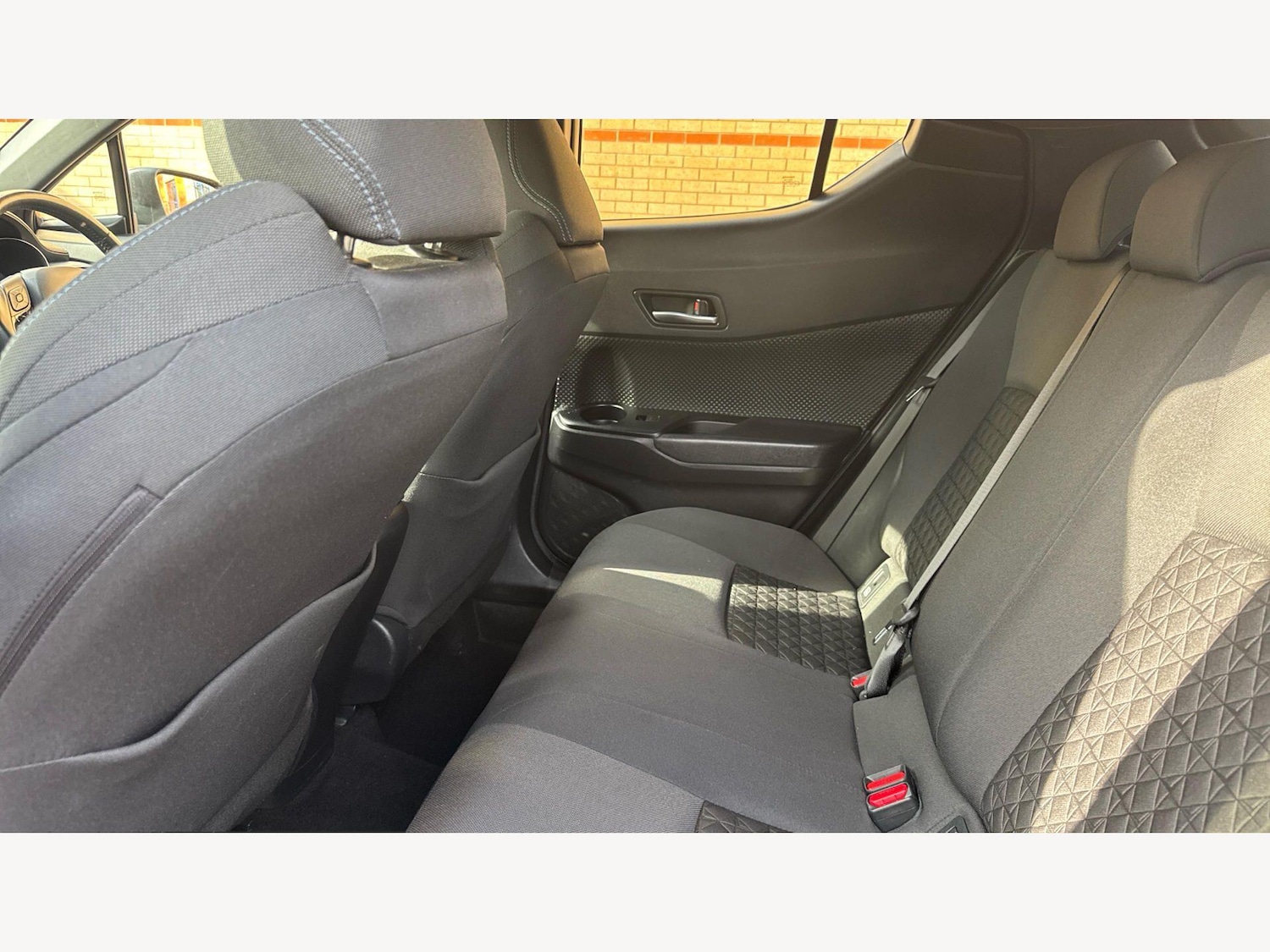 Used Toyota C-HR 2022 for sale - 77799449: Photo 15