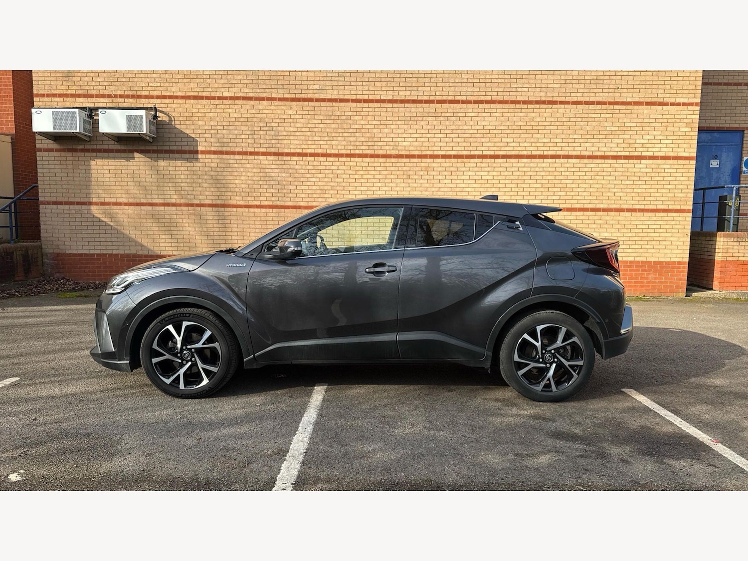 Used Toyota C-HR 2022 for sale - 77799449: Photo 19