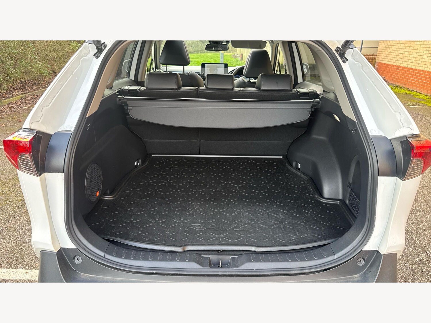 Used Toyota RAV4 2023 for sale - 77705506: Photo 16