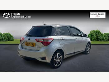 Used Toyota Yaris 2019 for sale - 79698501: Photo