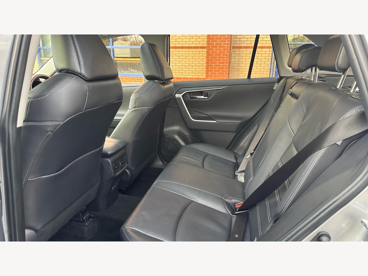 Used Toyota RAV4 2022 for sale - 76887470: Photo 15