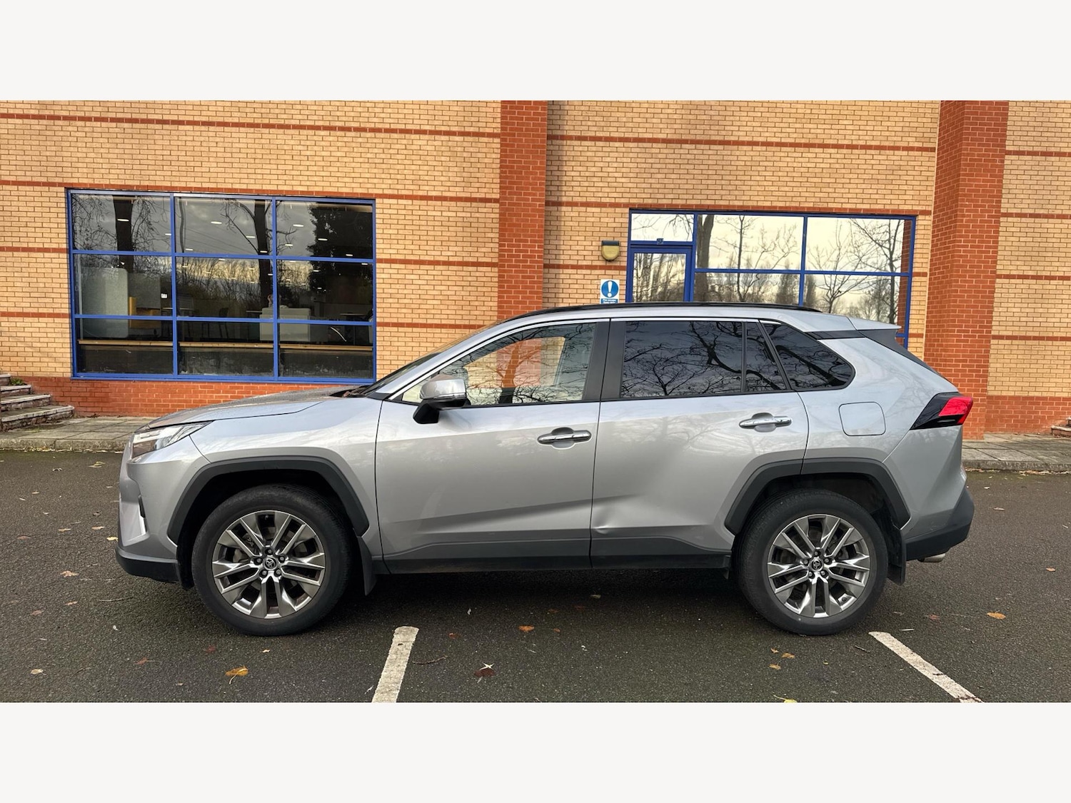 Used Toyota RAV4 2022 for sale - 76887470: Photo 19