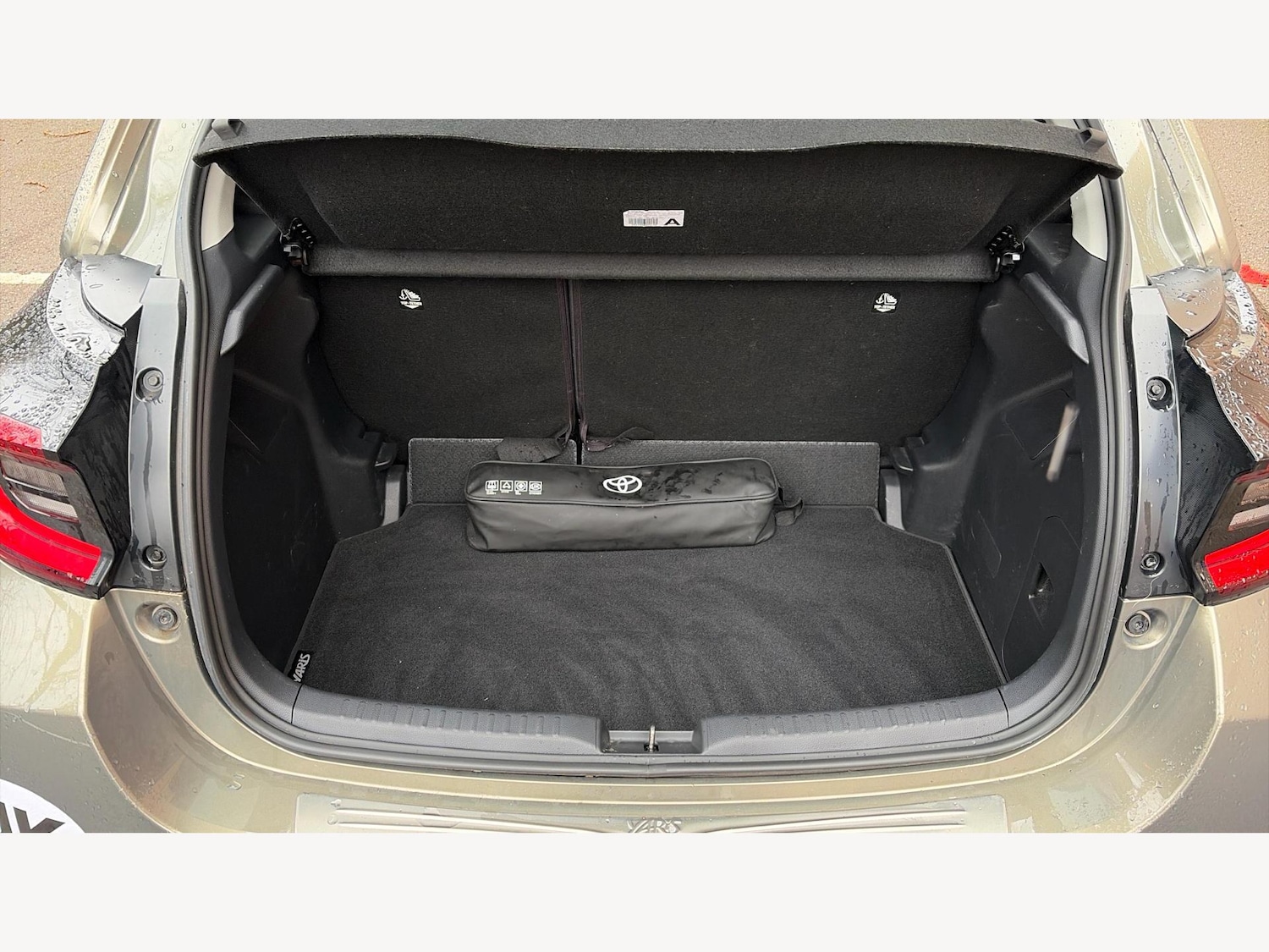 Used Toyota Yaris for sale - 77267436: Photo 16