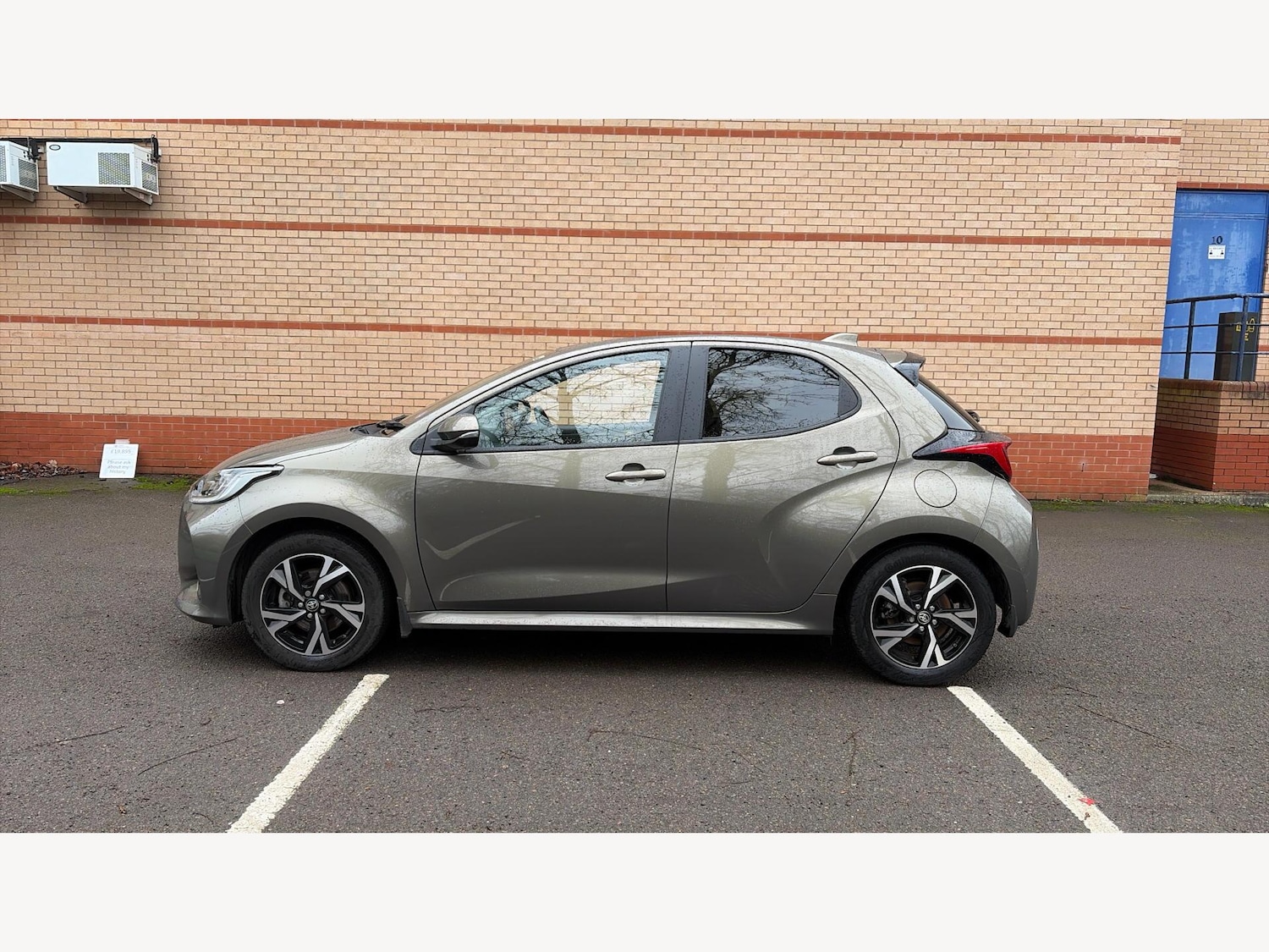 Used Toyota Yaris for sale - 77267436: Photo 19