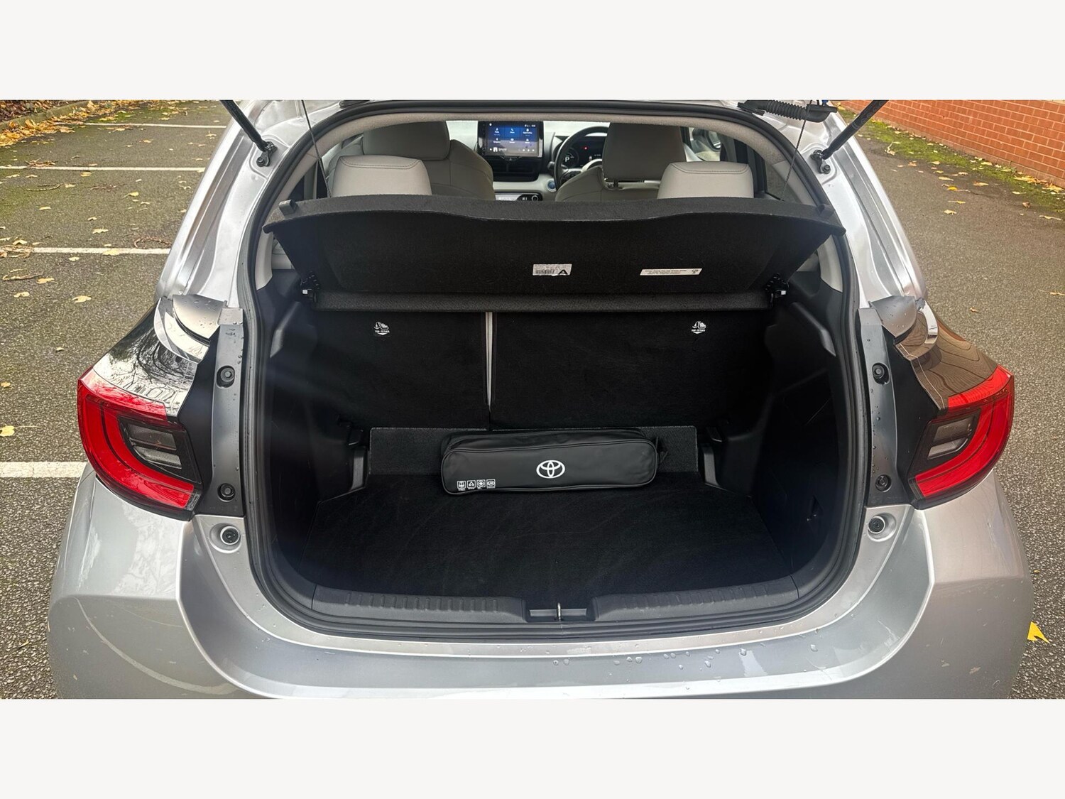 Used Toyota Yaris 2022 for sale - 76538601: Photo 16