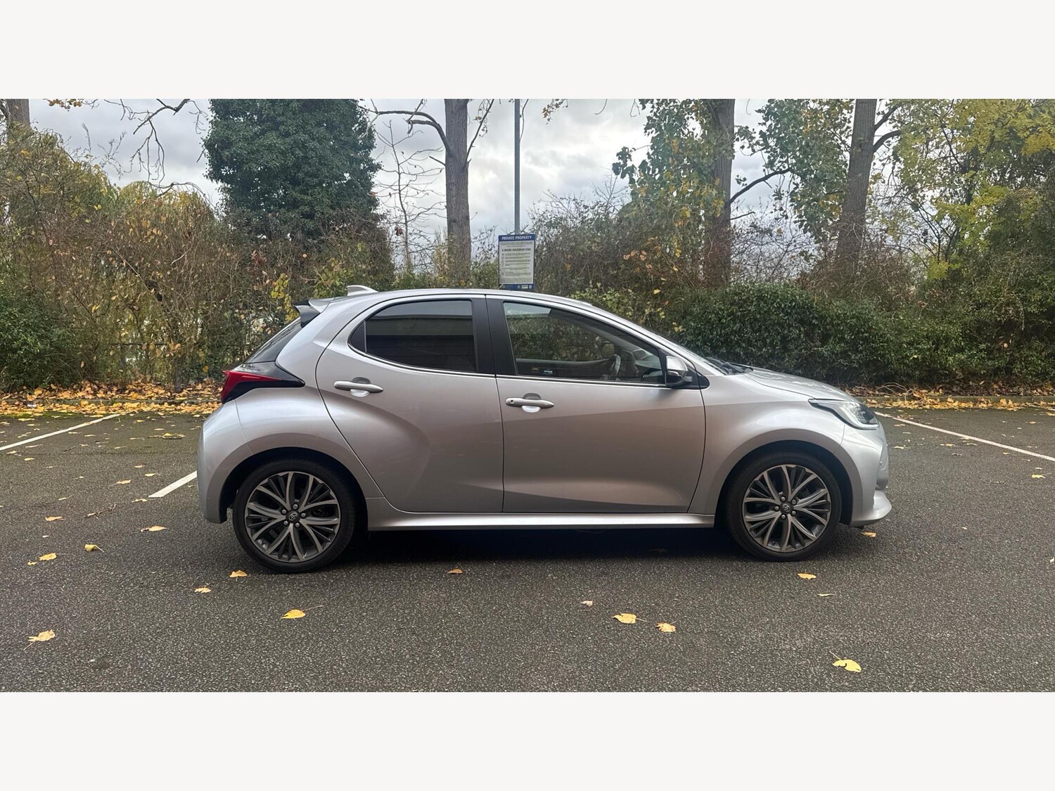 Used Toyota Yaris 2022 for sale - 76538601: Photo 18