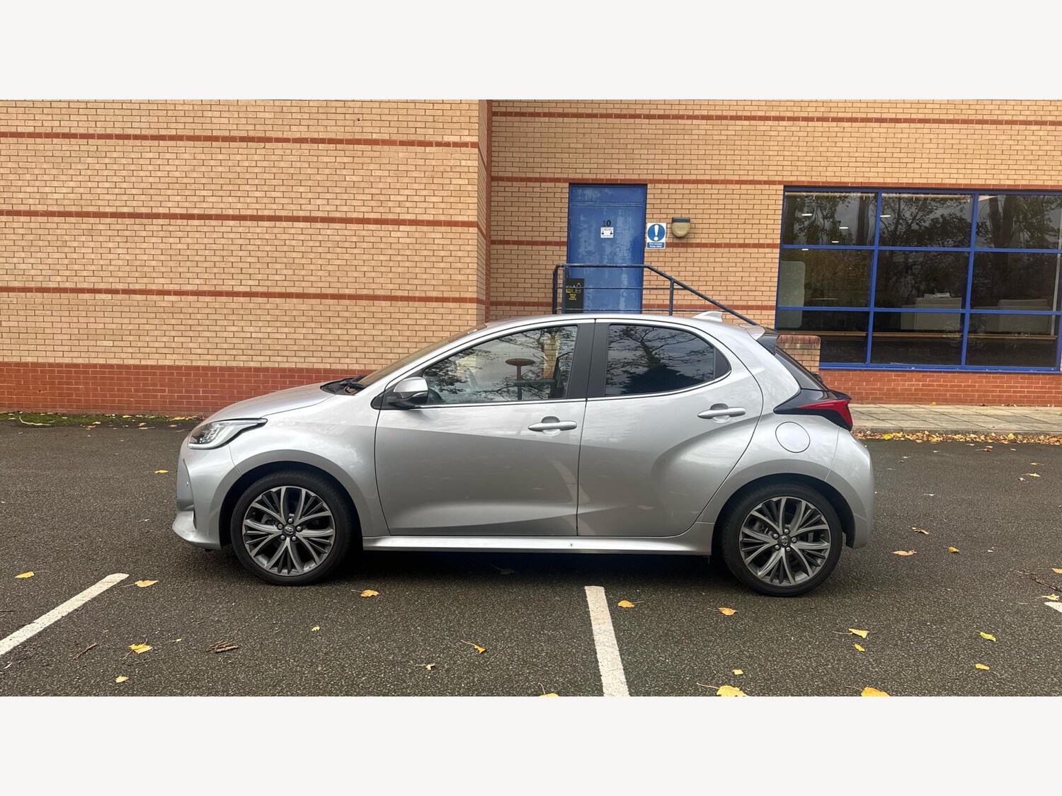 Used Toyota Yaris 2022 for sale - 76538601: Photo 19