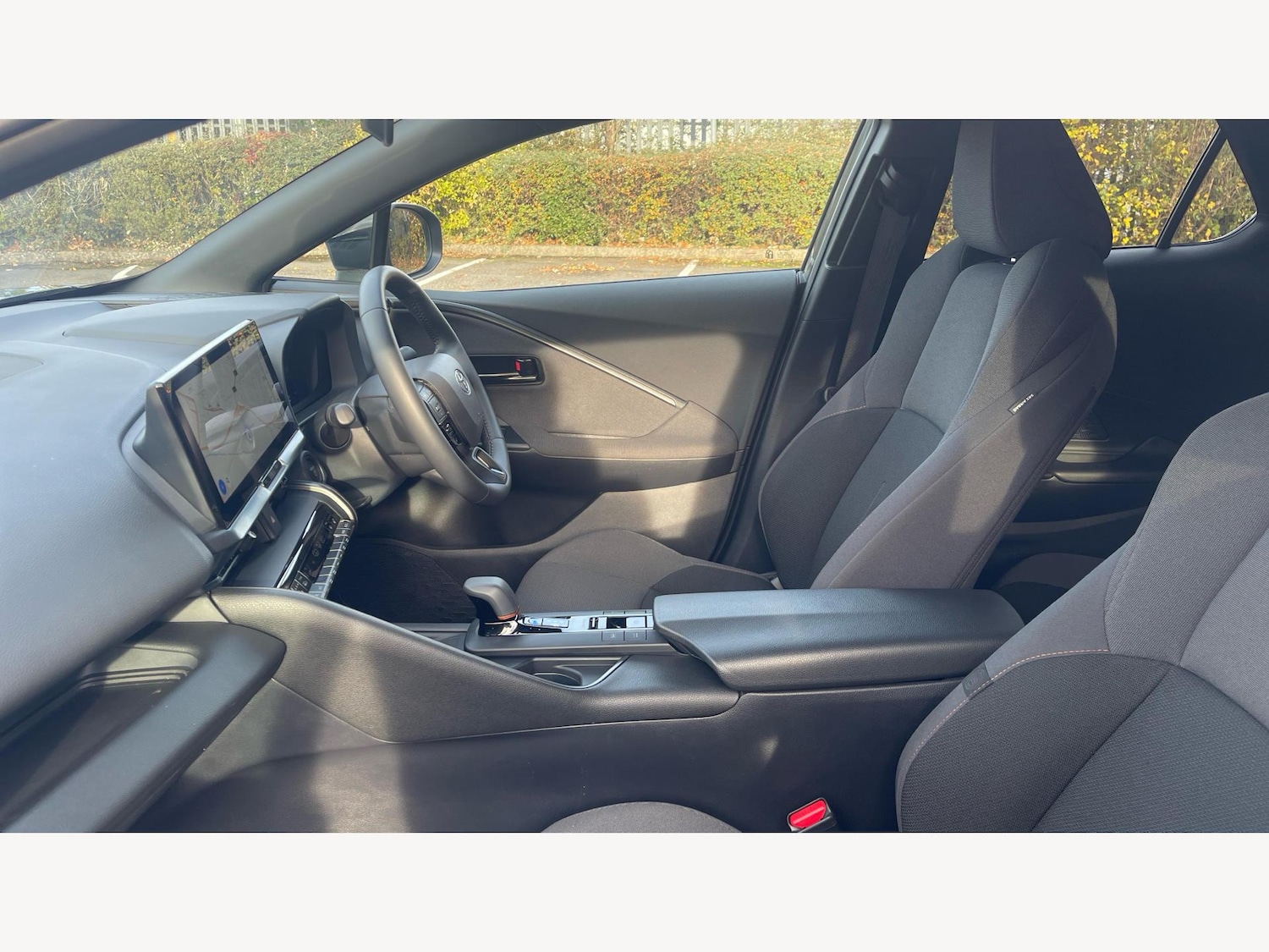 Used Toyota C-HR 2024 for sale - 76360112: Photo 12