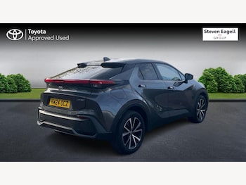 Used Toyota C-HR 2024 for sale - 76360112: Photo