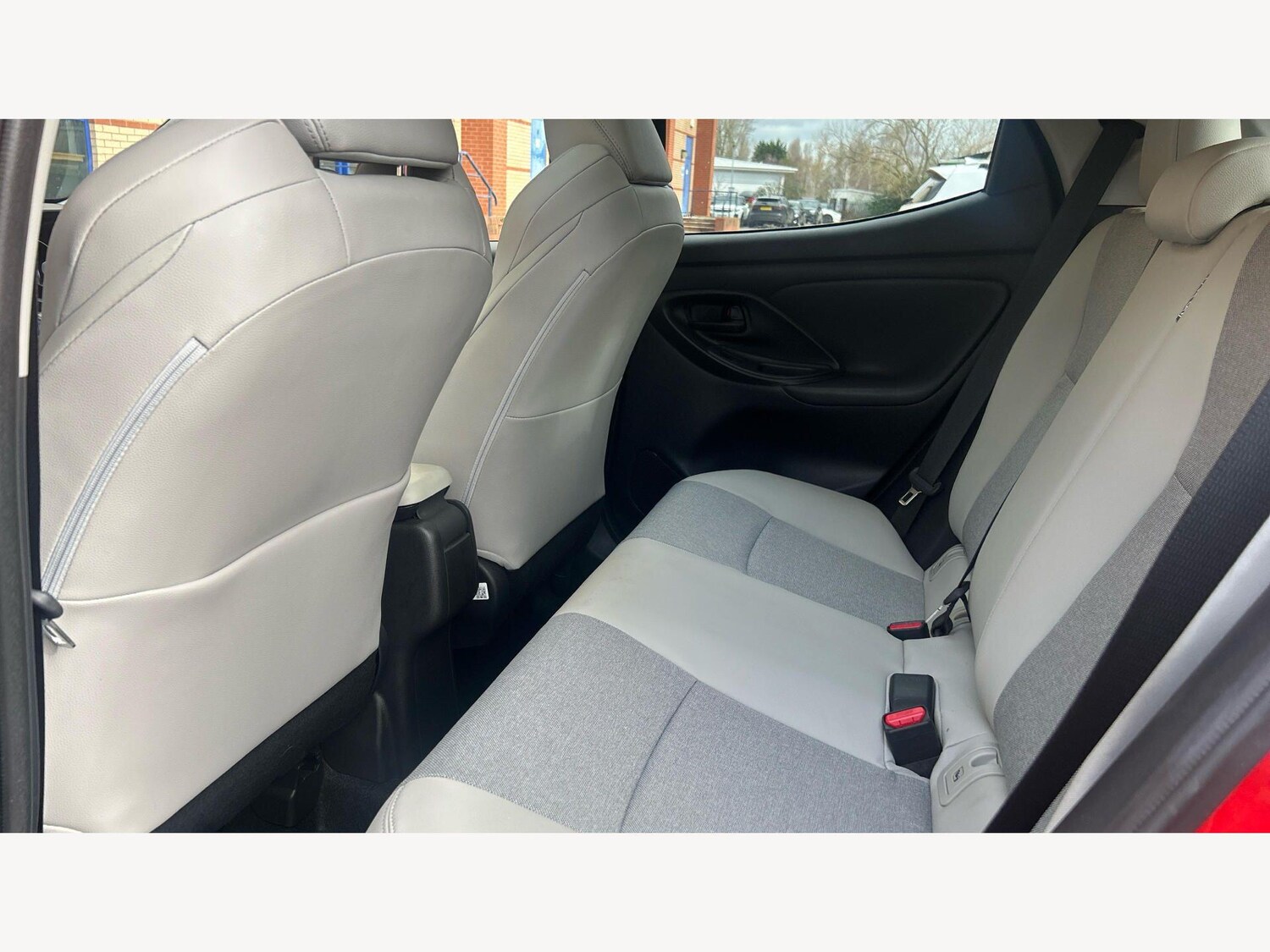 Used Toyota Yaris for sale - 77671549: Photo 15