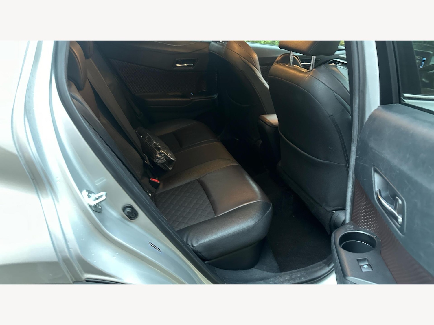 Used Toyota C-HR 2017 for sale - 76472645: Photo 14