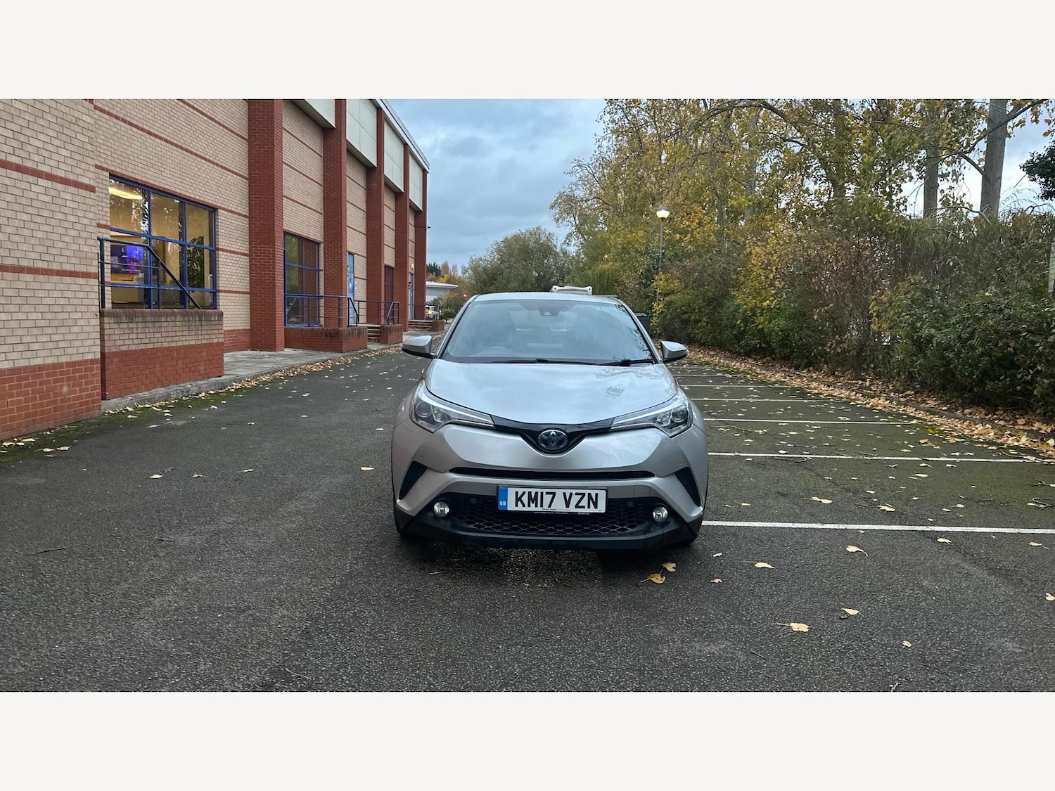 Used Toyota C-HR 2017 for sale - 76472645: Photo 17