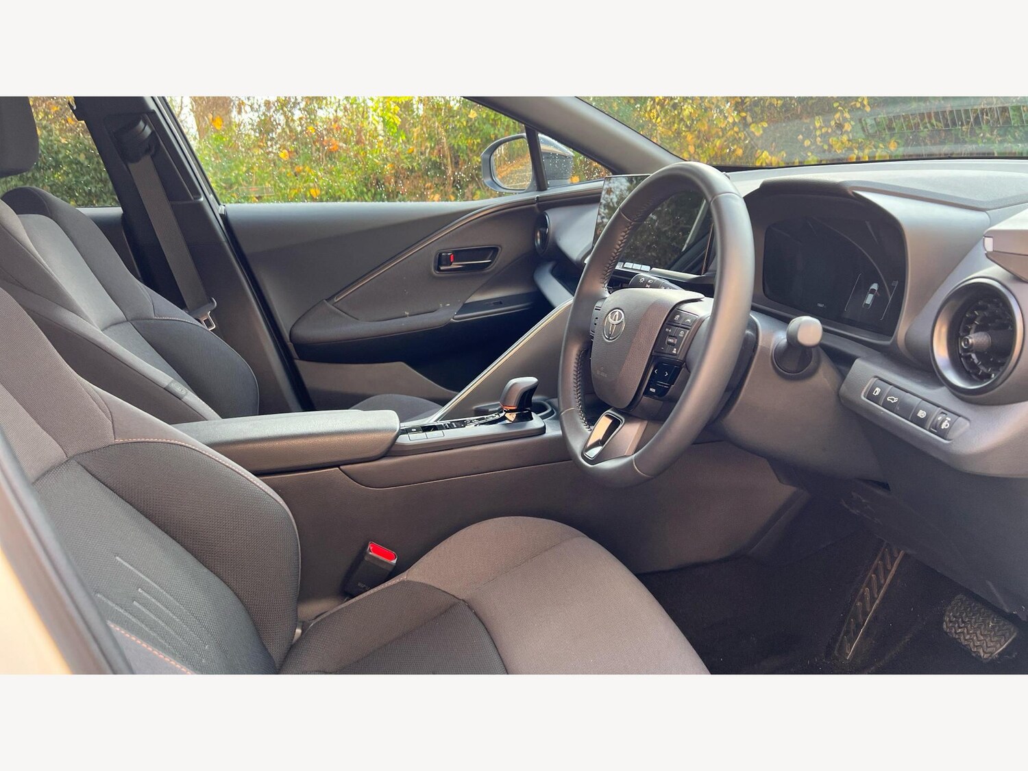 Used Toyota C-HR 2025 for sale - 76499066: Photo 13