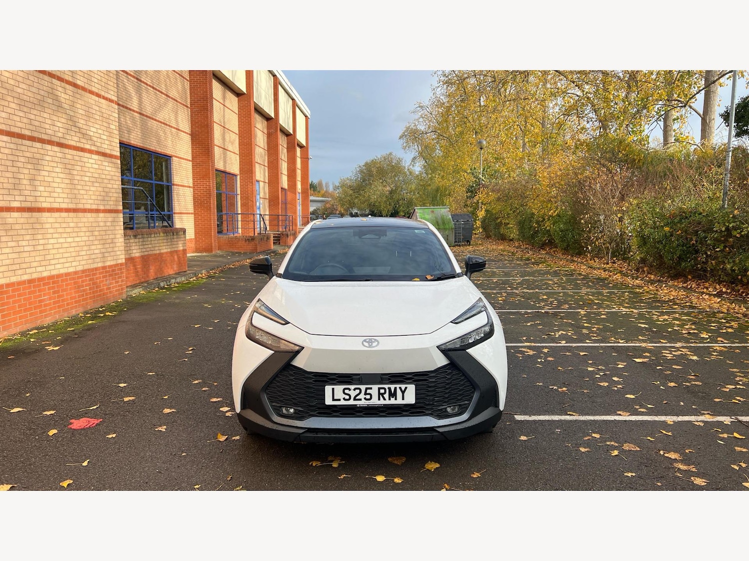 Used Toyota C-HR 2025 for sale - 76499066: Photo 17