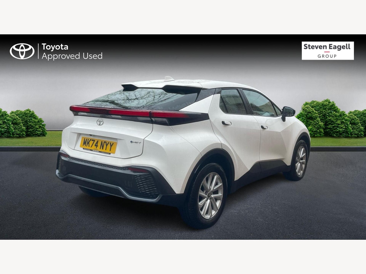 Used Toyota C-HR 2024 for sale - 77351519: Photo 2