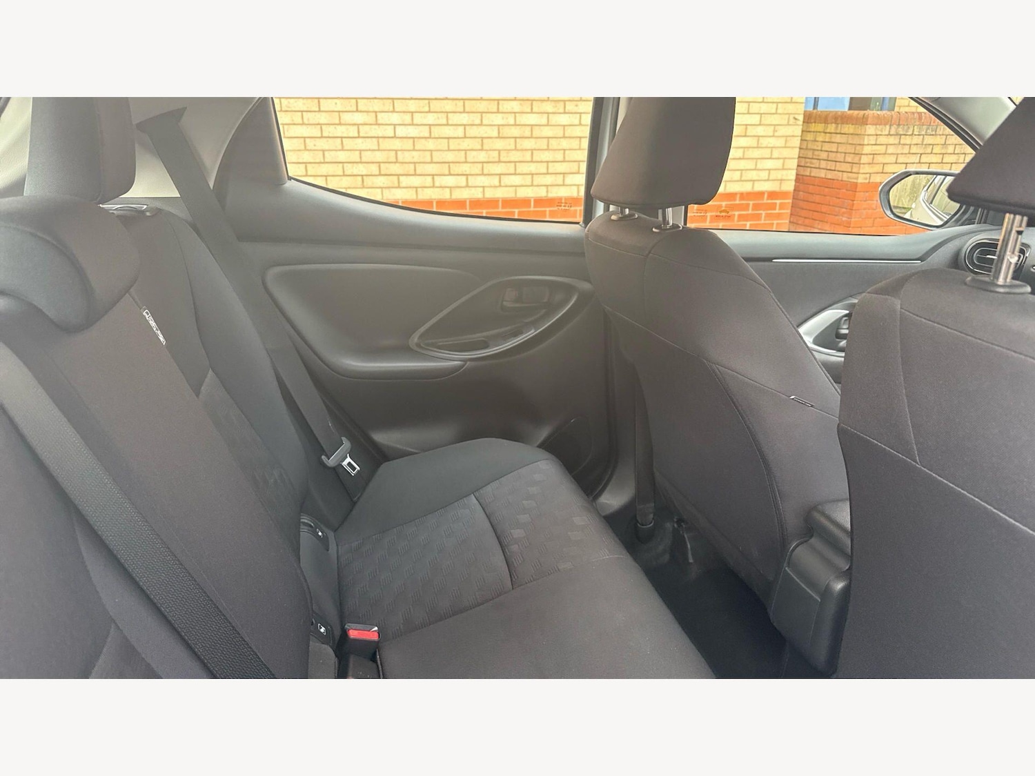 Used Toyota Yaris 2024 for sale - 77794456: Photo 14