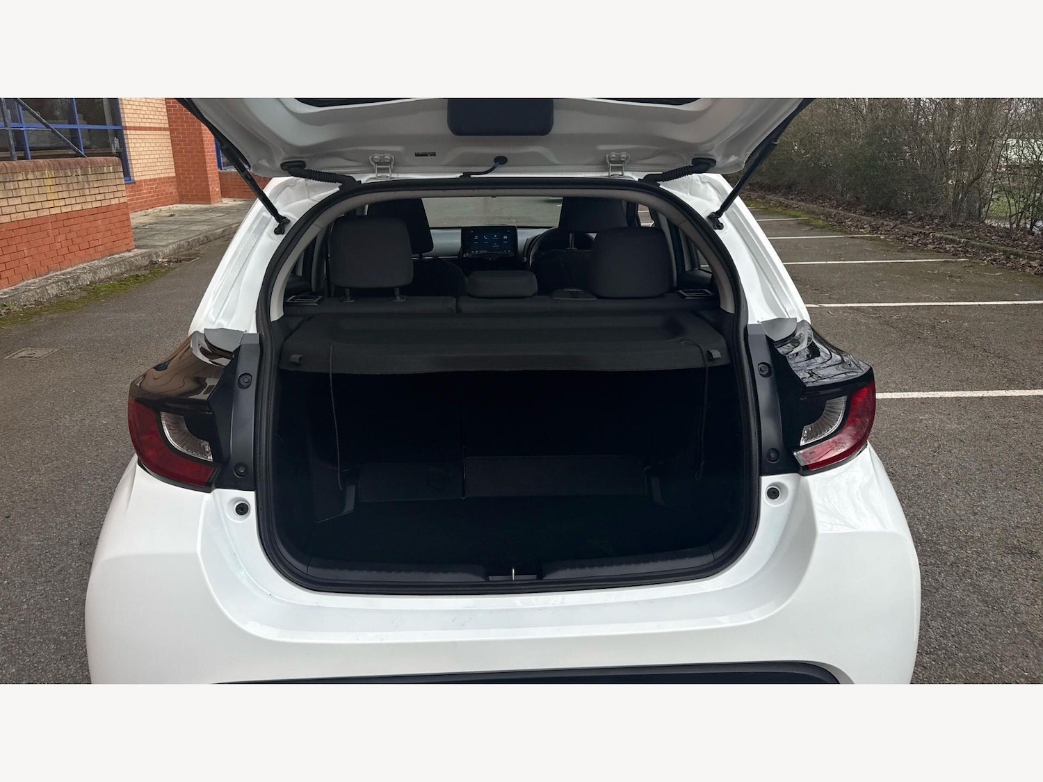 Used Toyota Yaris 2024 for sale - 77794456: Photo 16