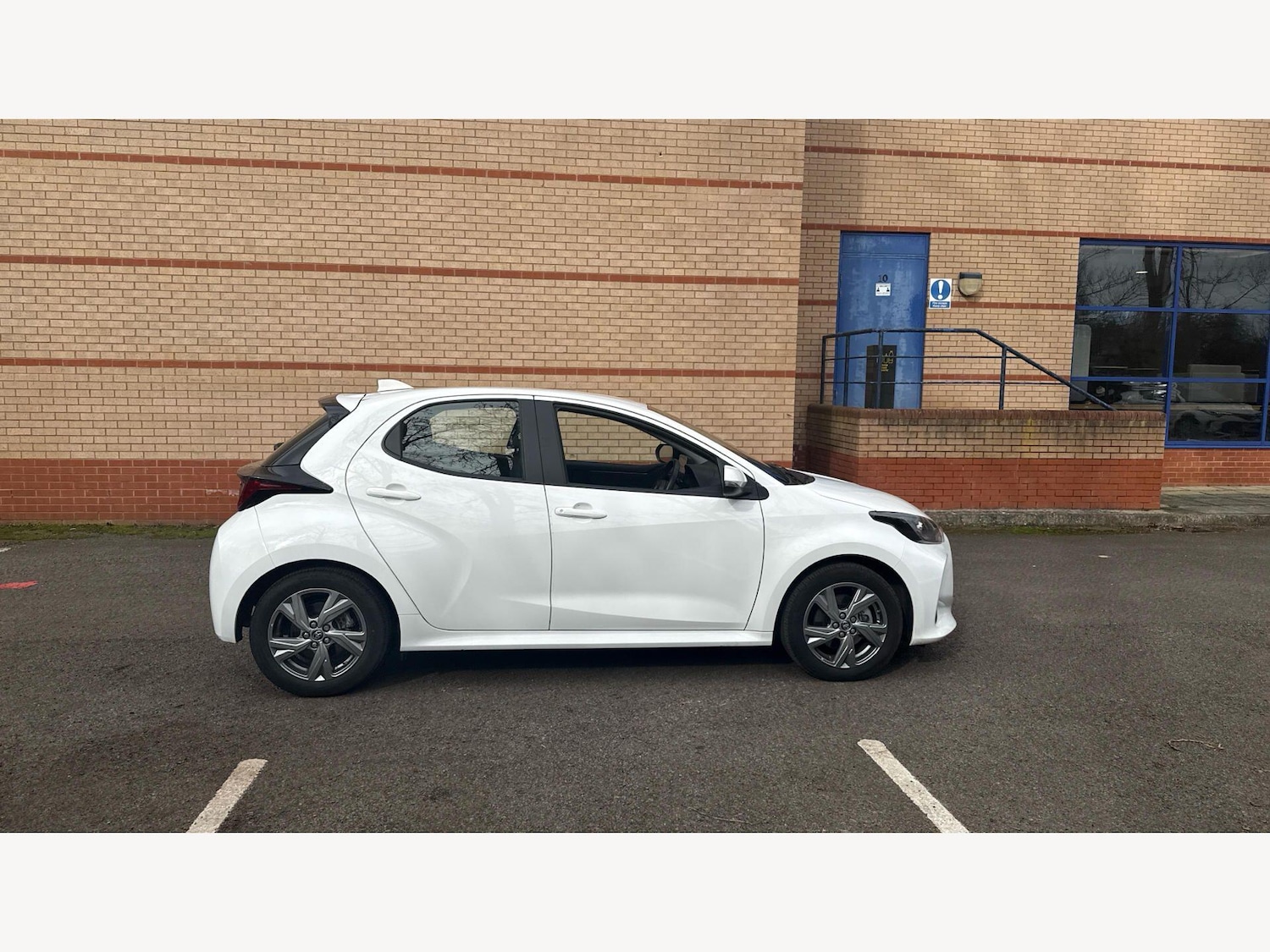 Used Toyota Yaris 2024 for sale - 77794456: Photo 18