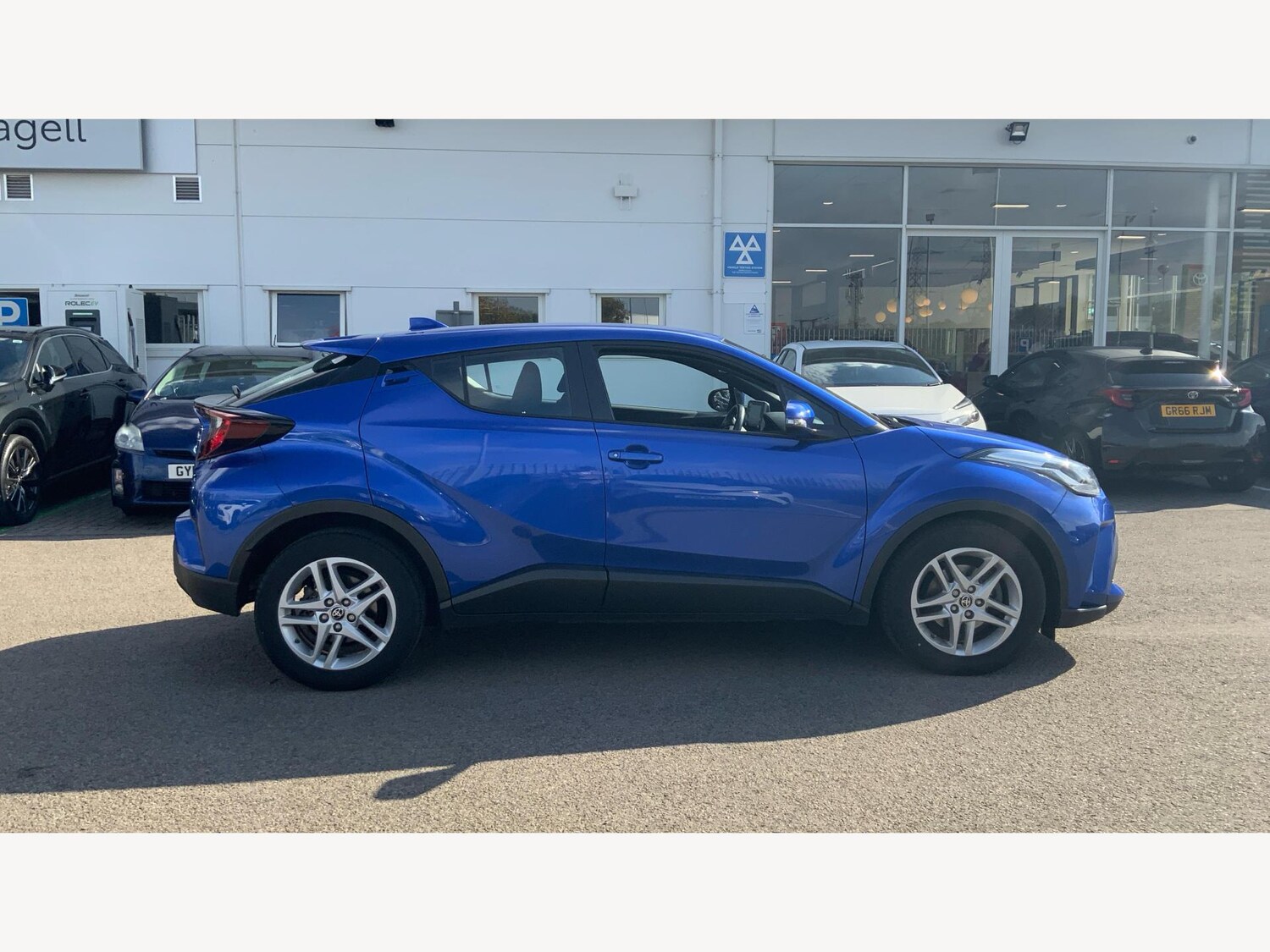 Used Toyota C-HR 2022 for sale - 76473562: Photo 18