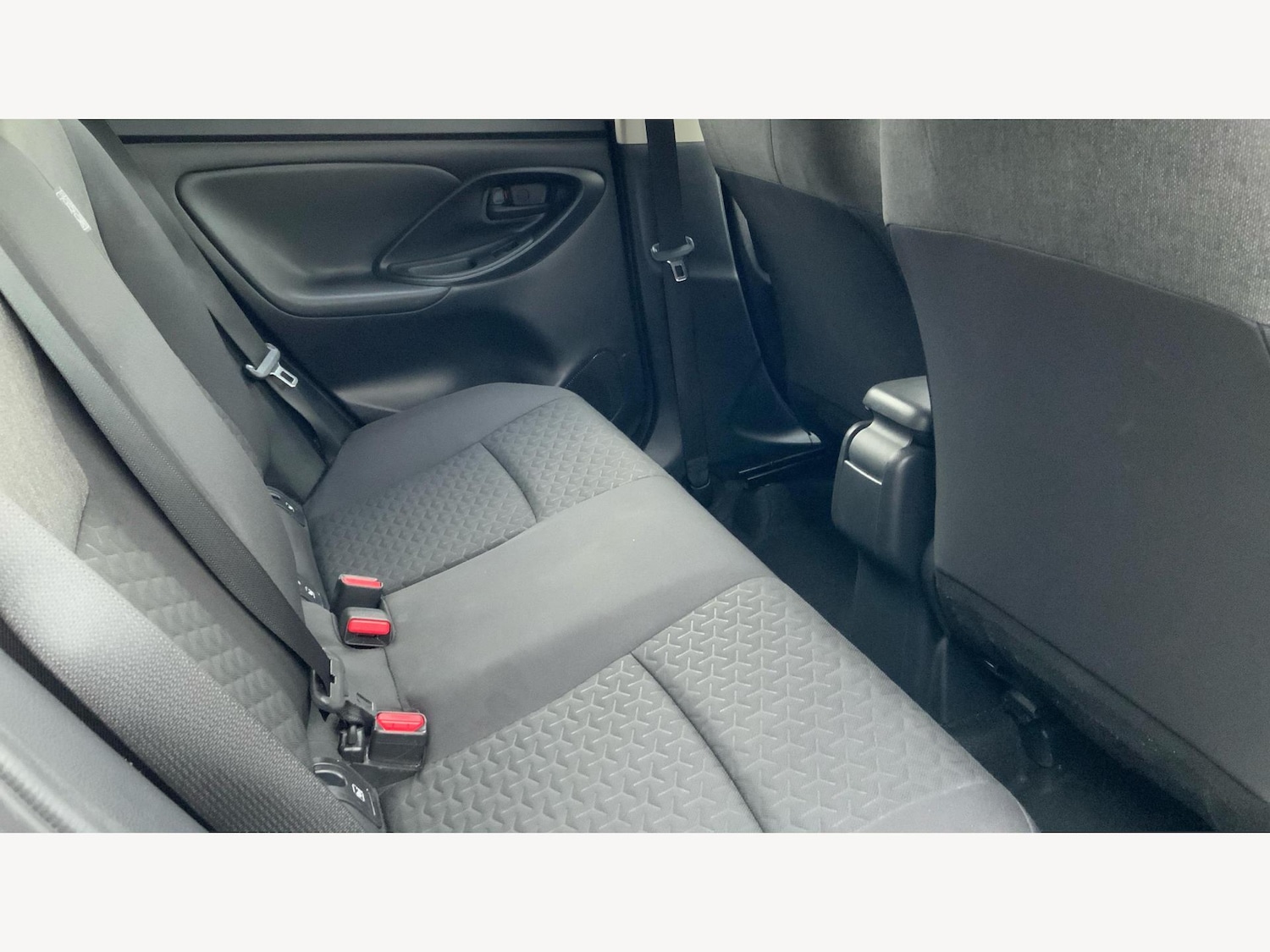 Used Toyota Yaris Cross 2024 for sale - 76370884: Photo 14