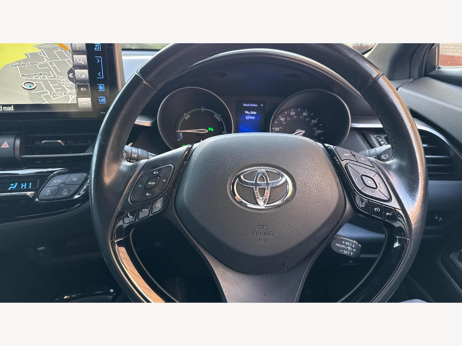 Used Toyota C-HR 2018 for sale - 76700825: Photo 10