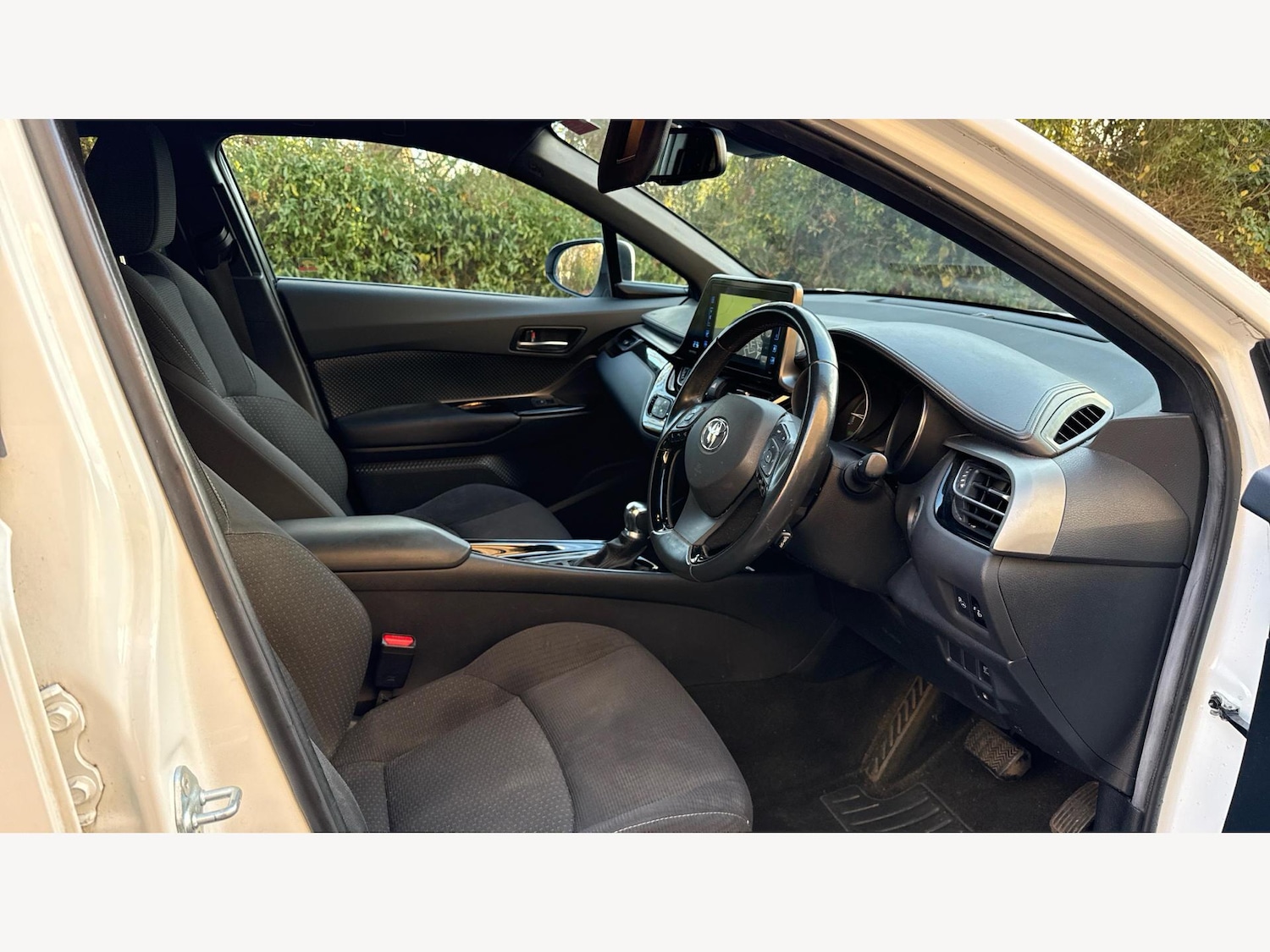 Used Toyota C-HR 2018 for sale - 76700825: Photo 13