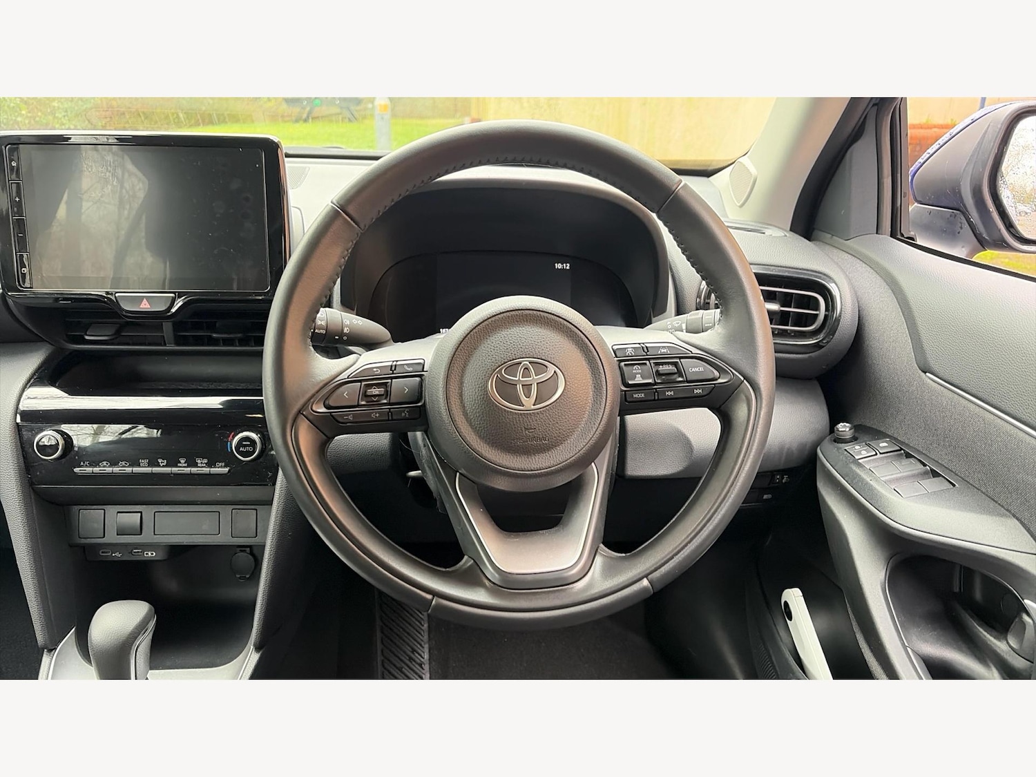 Used Toyota Yaris Cross 2024 for sale - 77456366: Photo 8