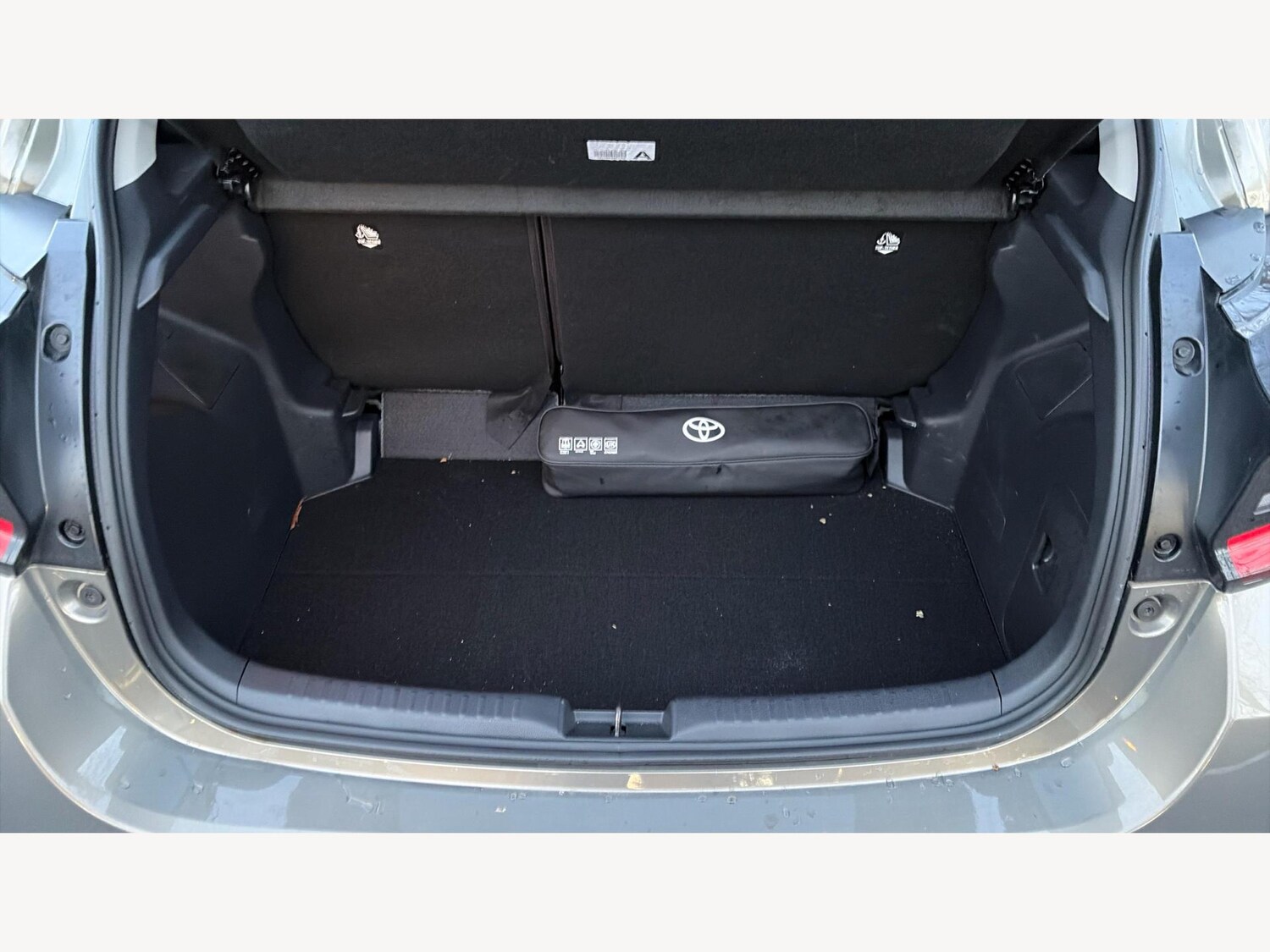 Used Toyota Yaris 2024 for sale - 77254590: Photo 16