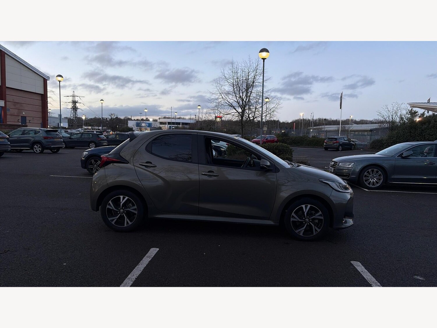 Used Toyota Yaris 2024 for sale - 77254590: Photo 18