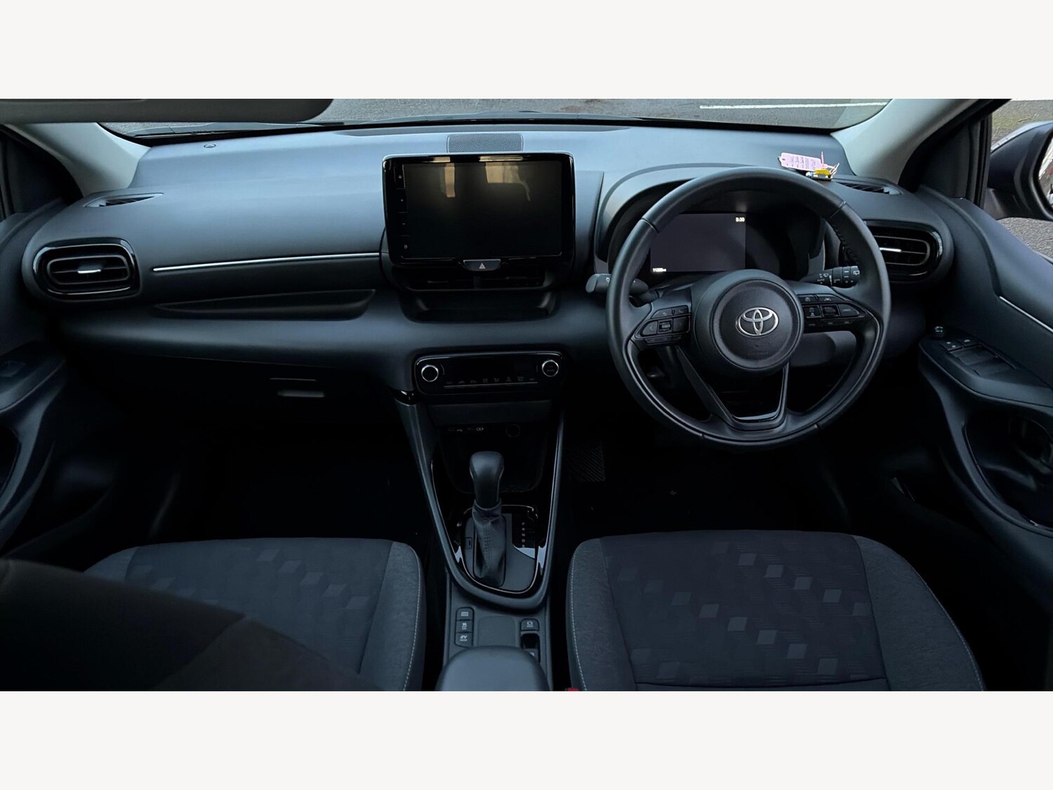 Used Toyota Yaris 2024 for sale - 77254590: Photo 7