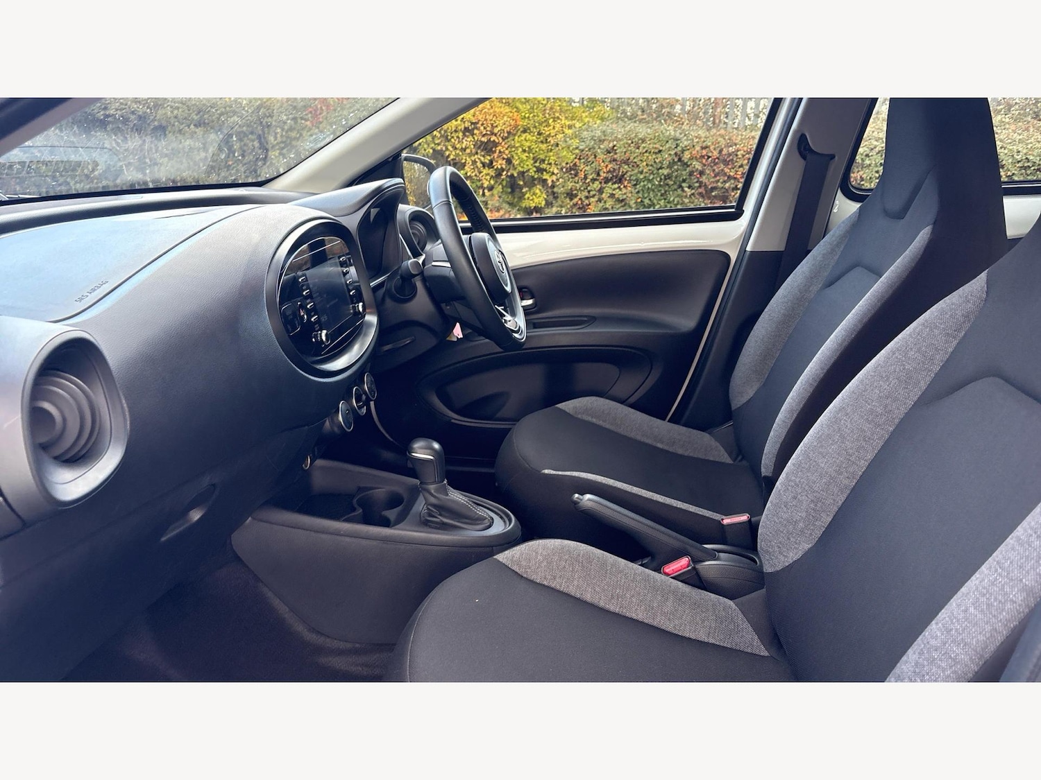 Used Toyota Aygo X 2022 for sale - 76399218: Photo 12