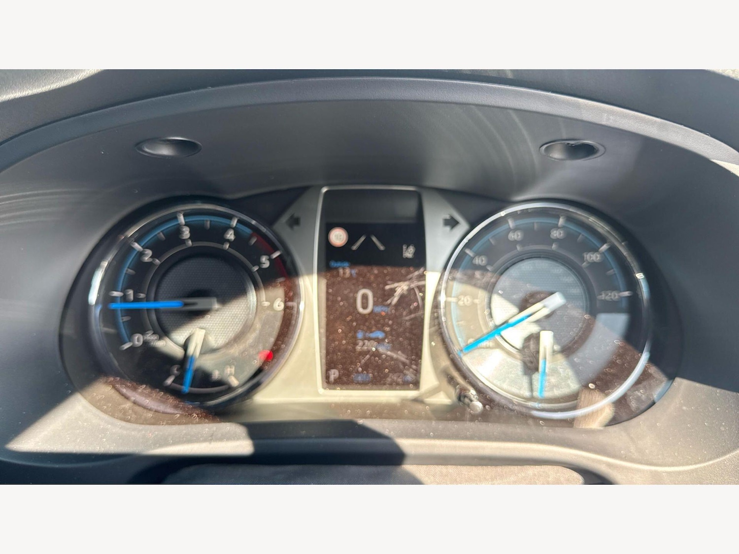 Used Toyota Hilux 2025 for sale - 77978181: Photo 11