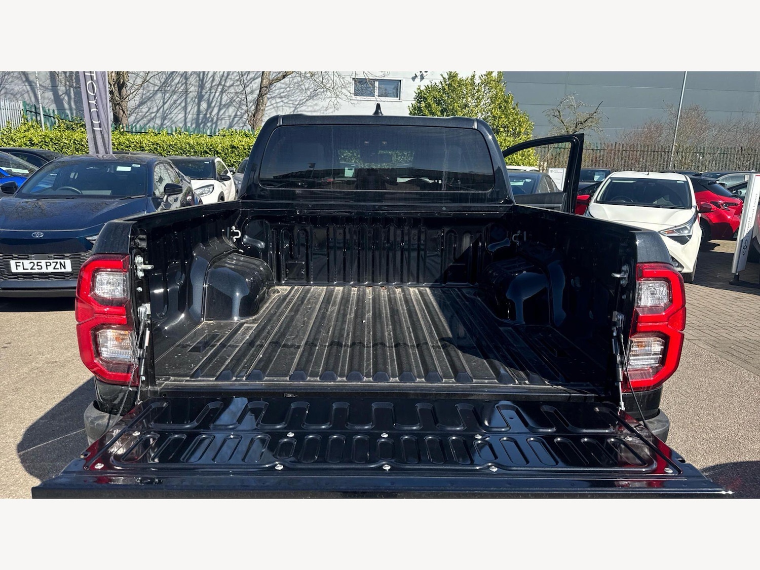 Used Toyota Hilux 2025 for sale - 77978181: Photo 16