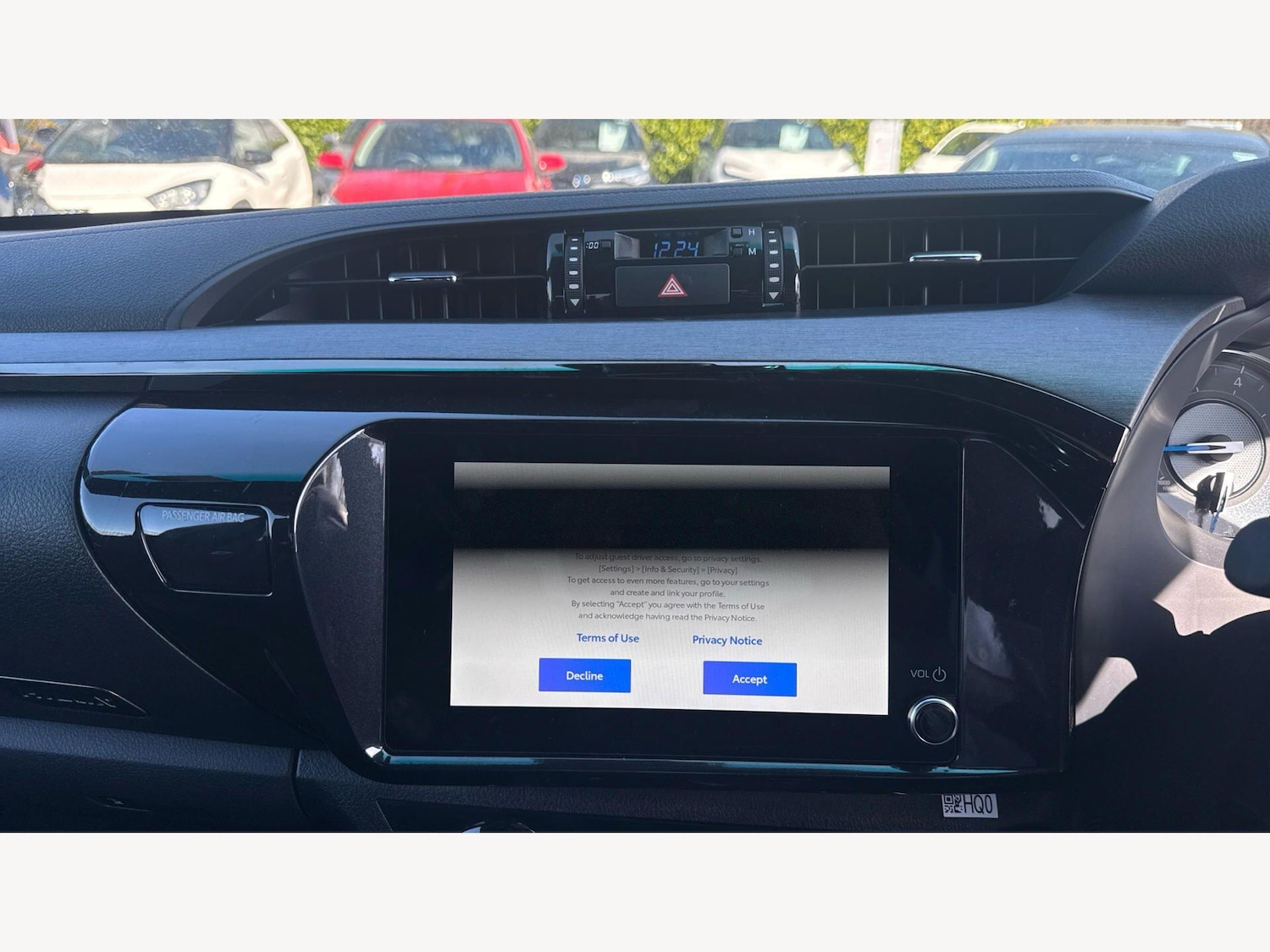 Used Toyota Hilux 2025 for sale - 77978181: Photo 9