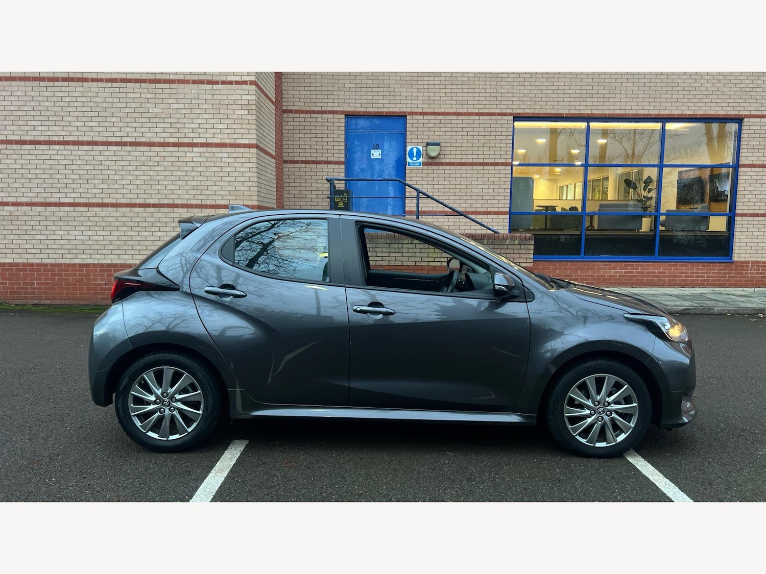 Used Toyota Yaris for sale - 77229662: Photo 18