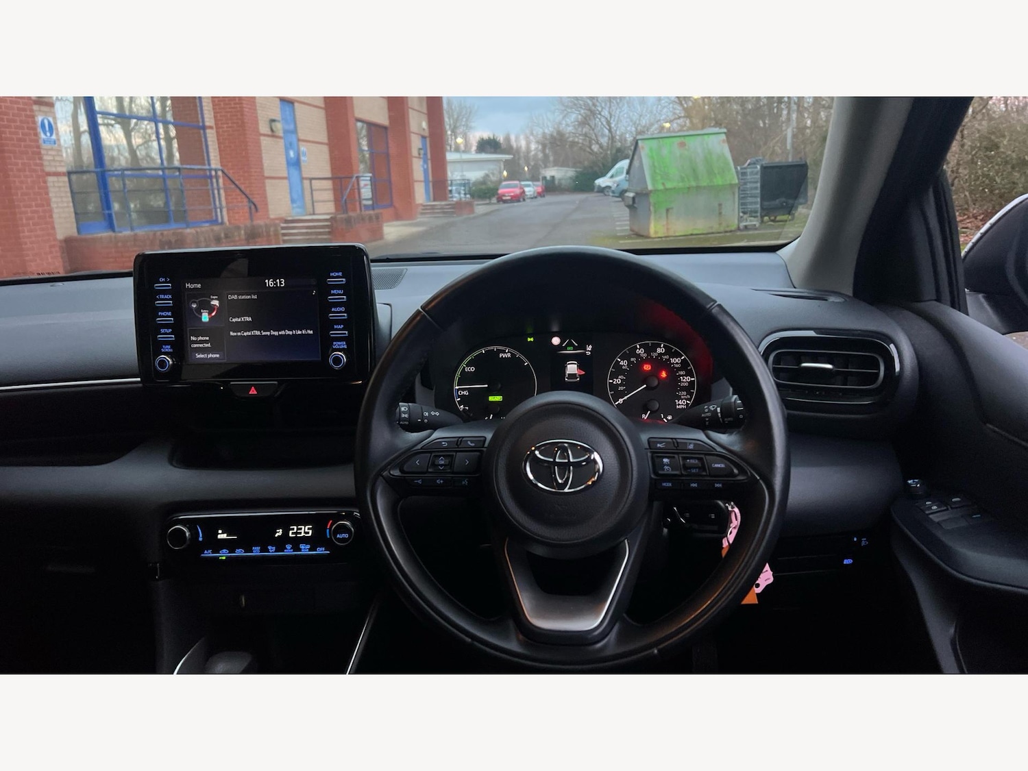 Used Toyota Yaris for sale - 77229662: Photo 8