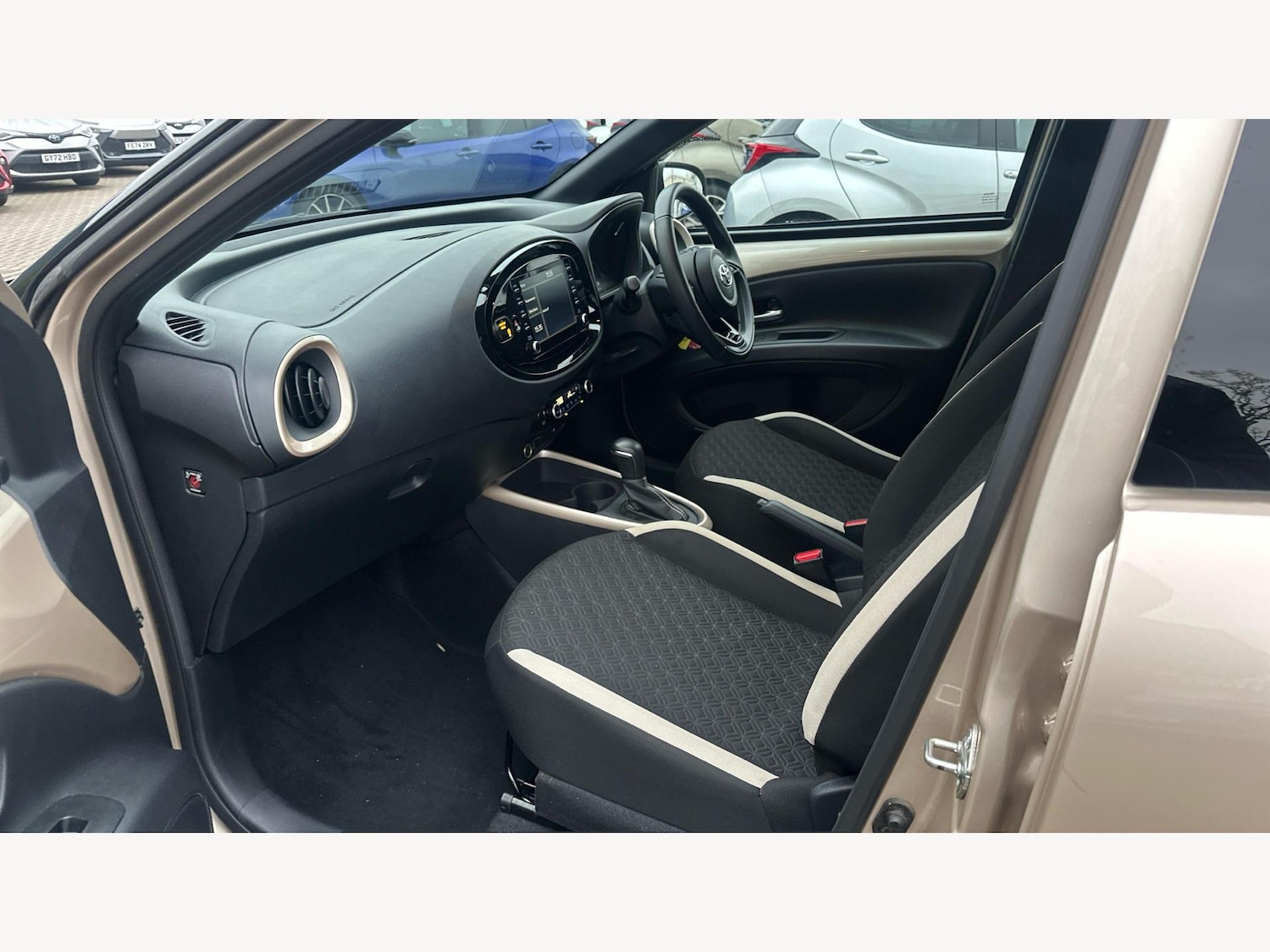 Used Toyota Aygo X 2022 for sale - 77377553: Photo 12