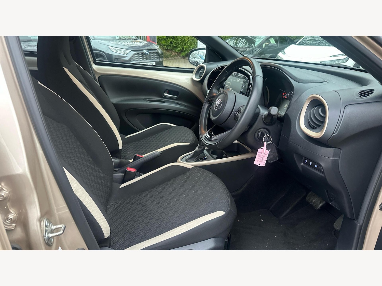 Used Toyota Aygo X 2022 for sale - 77377553: Photo 13