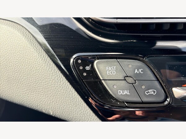 Used Toyota C-HR 2020 for sale - 76250938: Photo 24