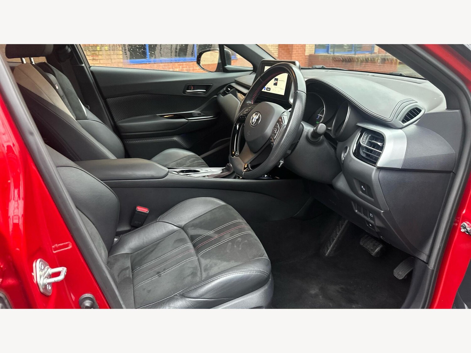 Used Toyota C-HR for sale - 77808301: Photo 13