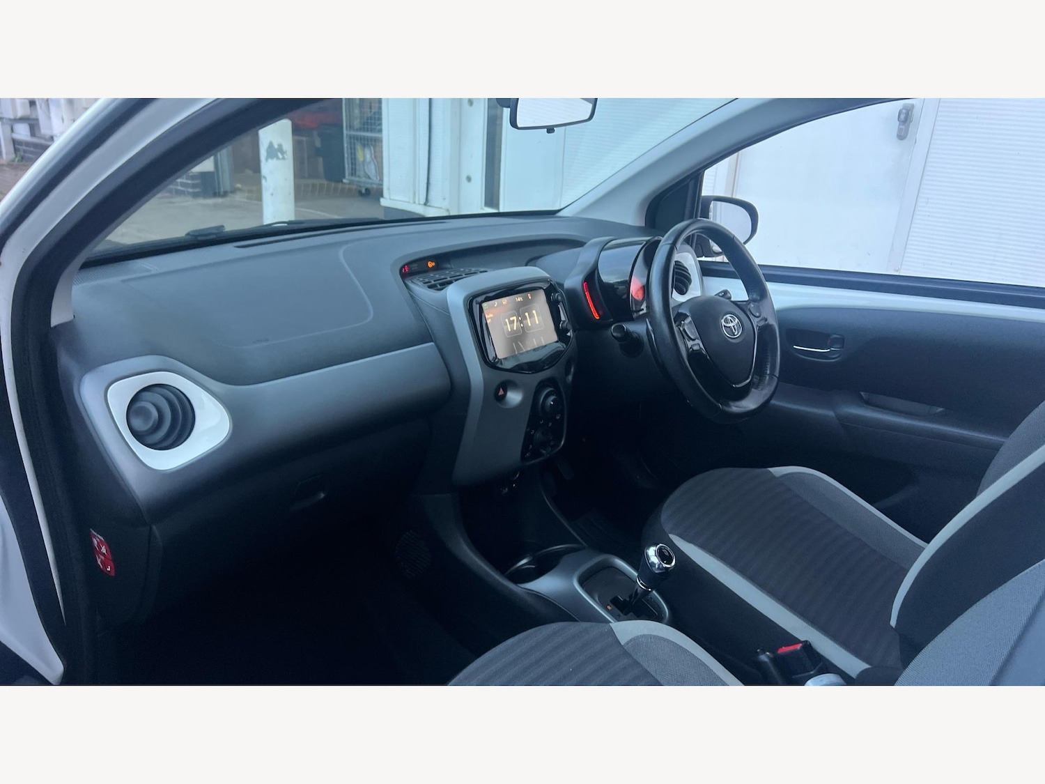 Used Toyota AYGO 2019 for sale - 76360921: Photo 12