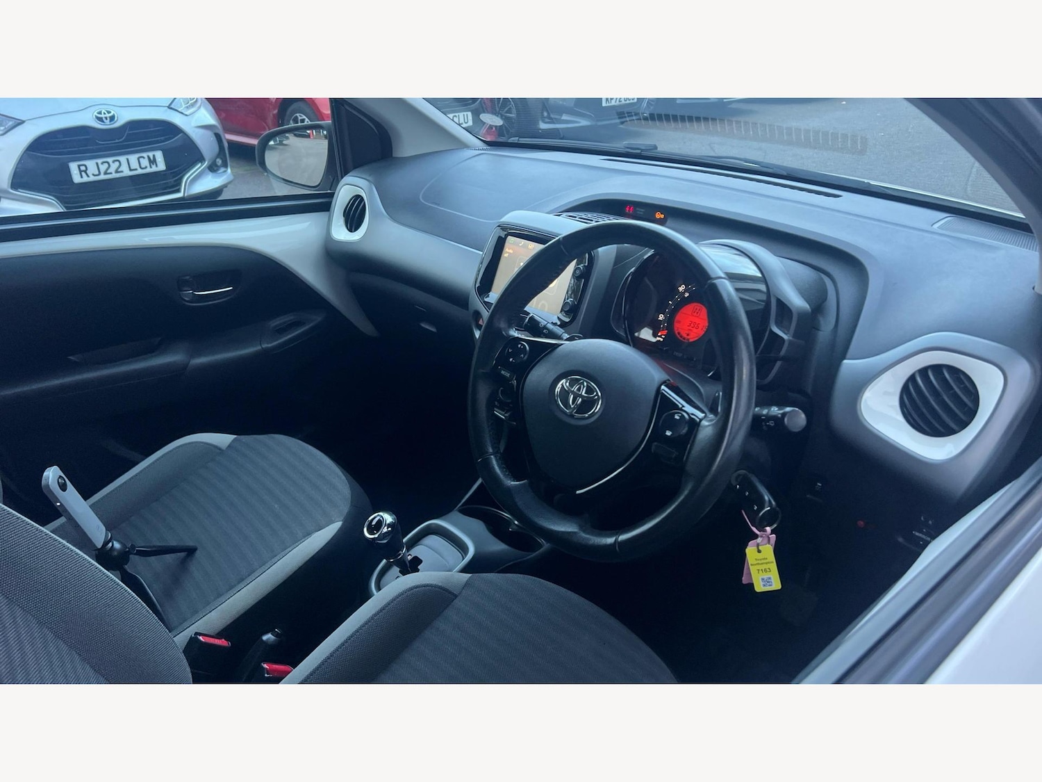 Used Toyota AYGO 2019 for sale - 76360921: Photo 13